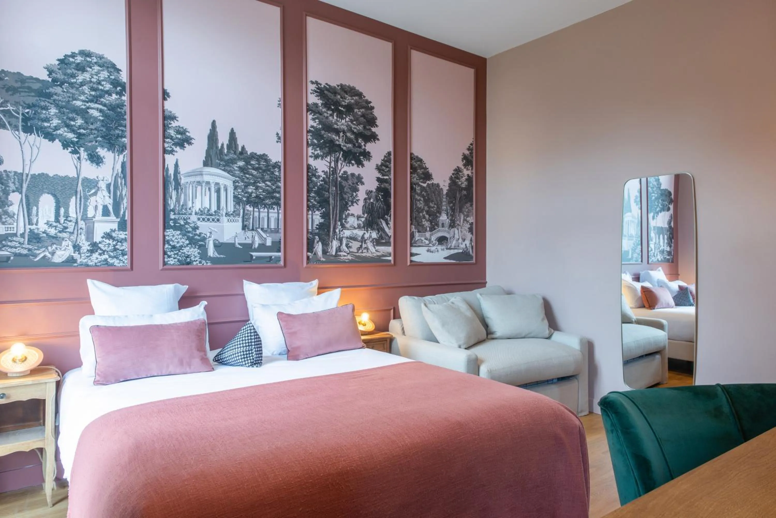 Bedroom, Bed in Hôtel Maison Lacassagne Lyon