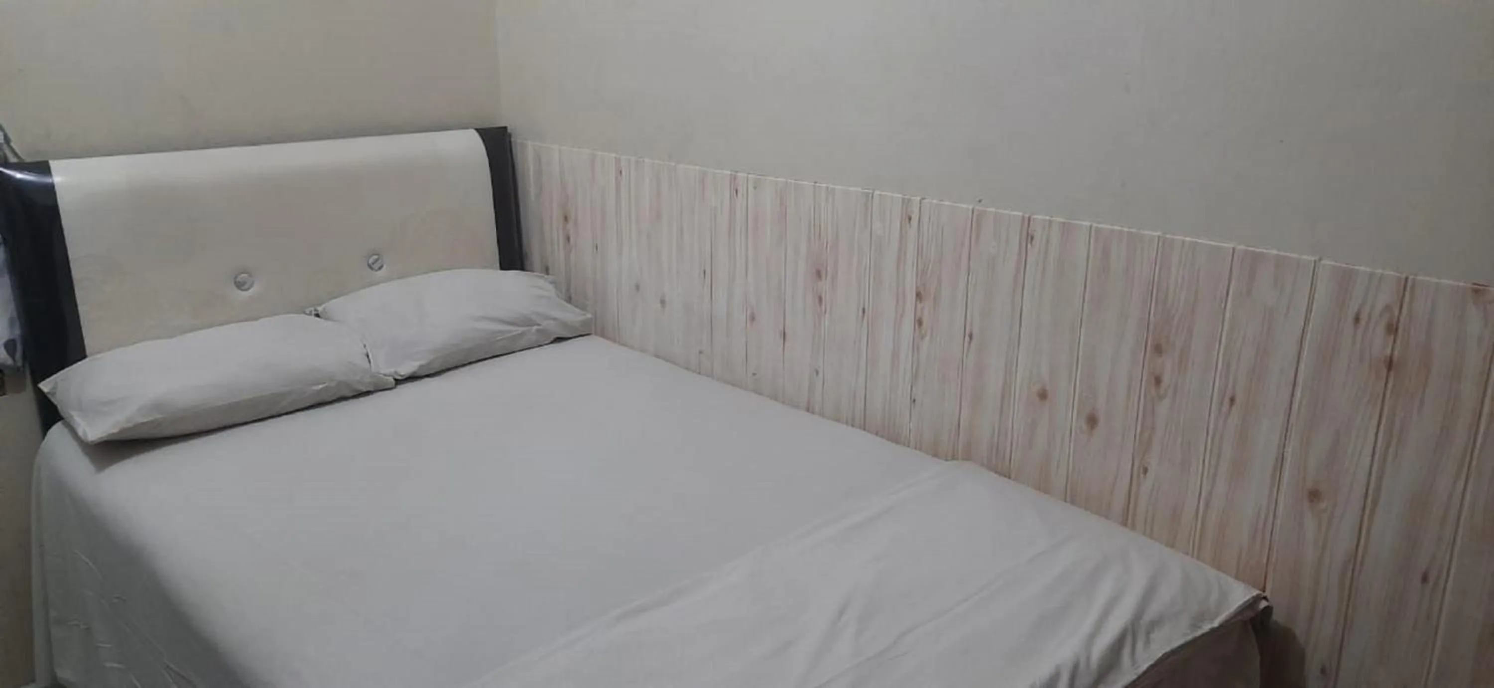 OYO 90706 Kost Alam Jaya Syariah