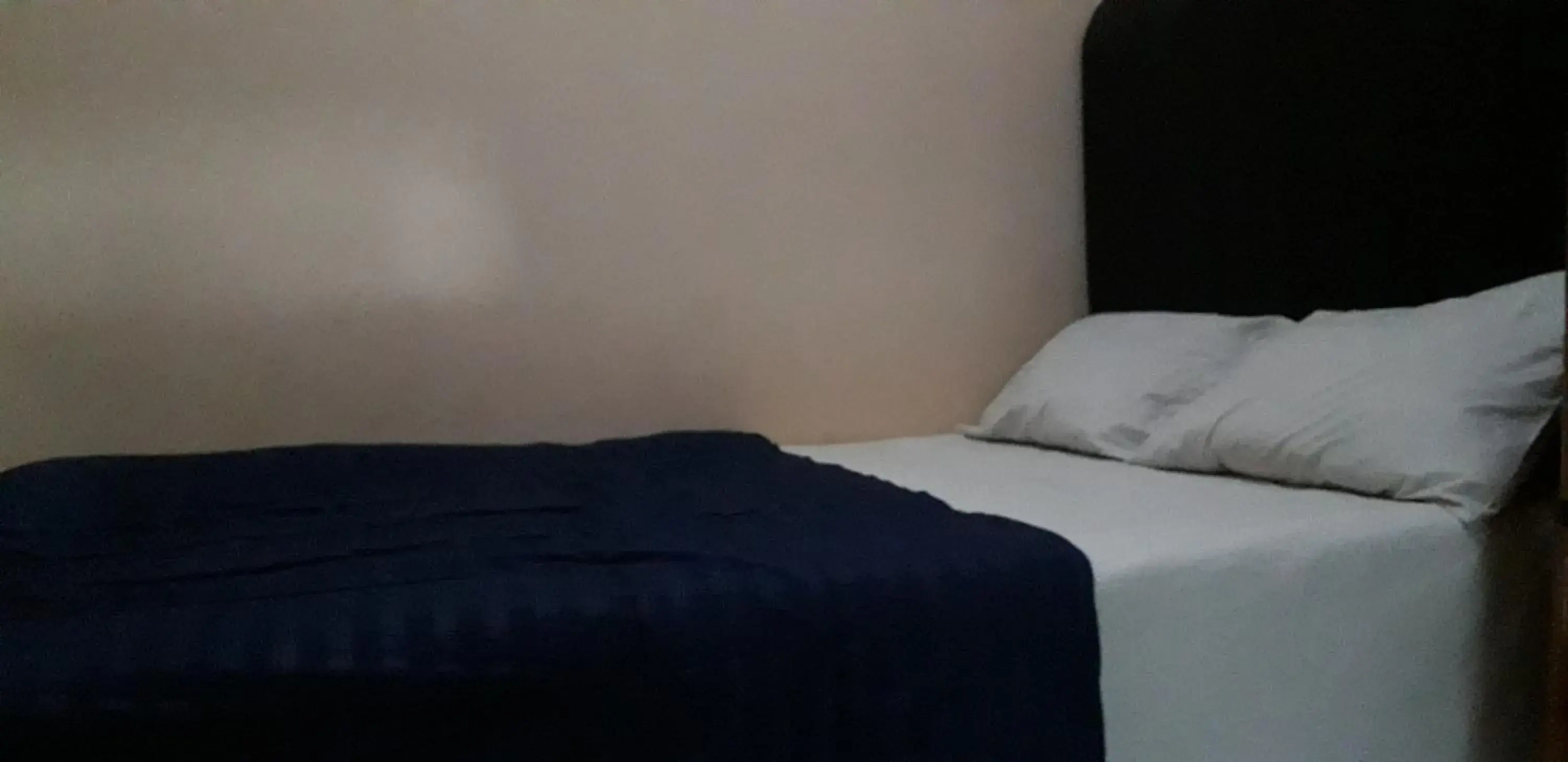 Standard King Room in OYO 90706 Kost Alam Jaya Syariah Standard King Room in OYO 90706 Kost Alam Jaya Syariah