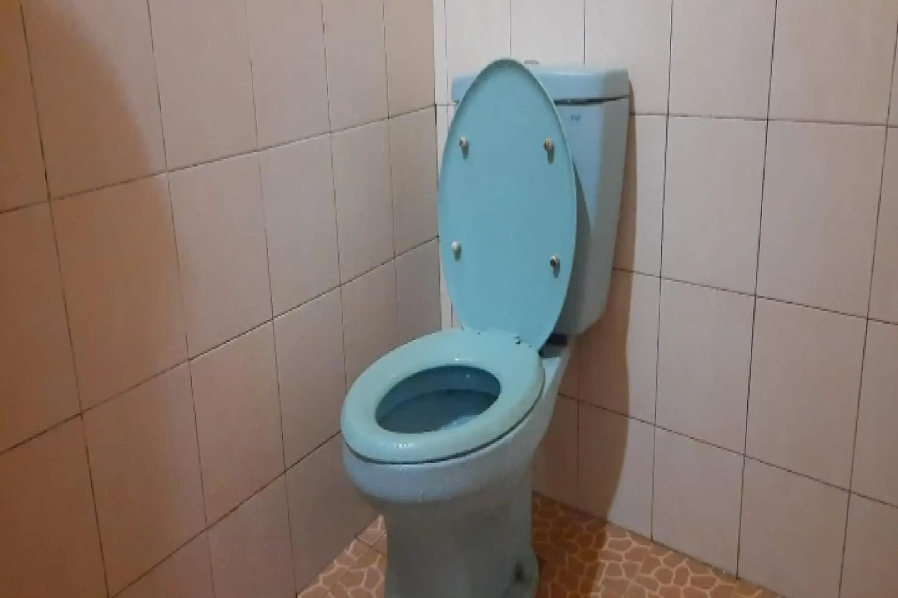 Bathroom in OYO 90706 Kost Alam Jaya Syariah Bathroom in OYO 90706 Kost Alam Jaya Syariah