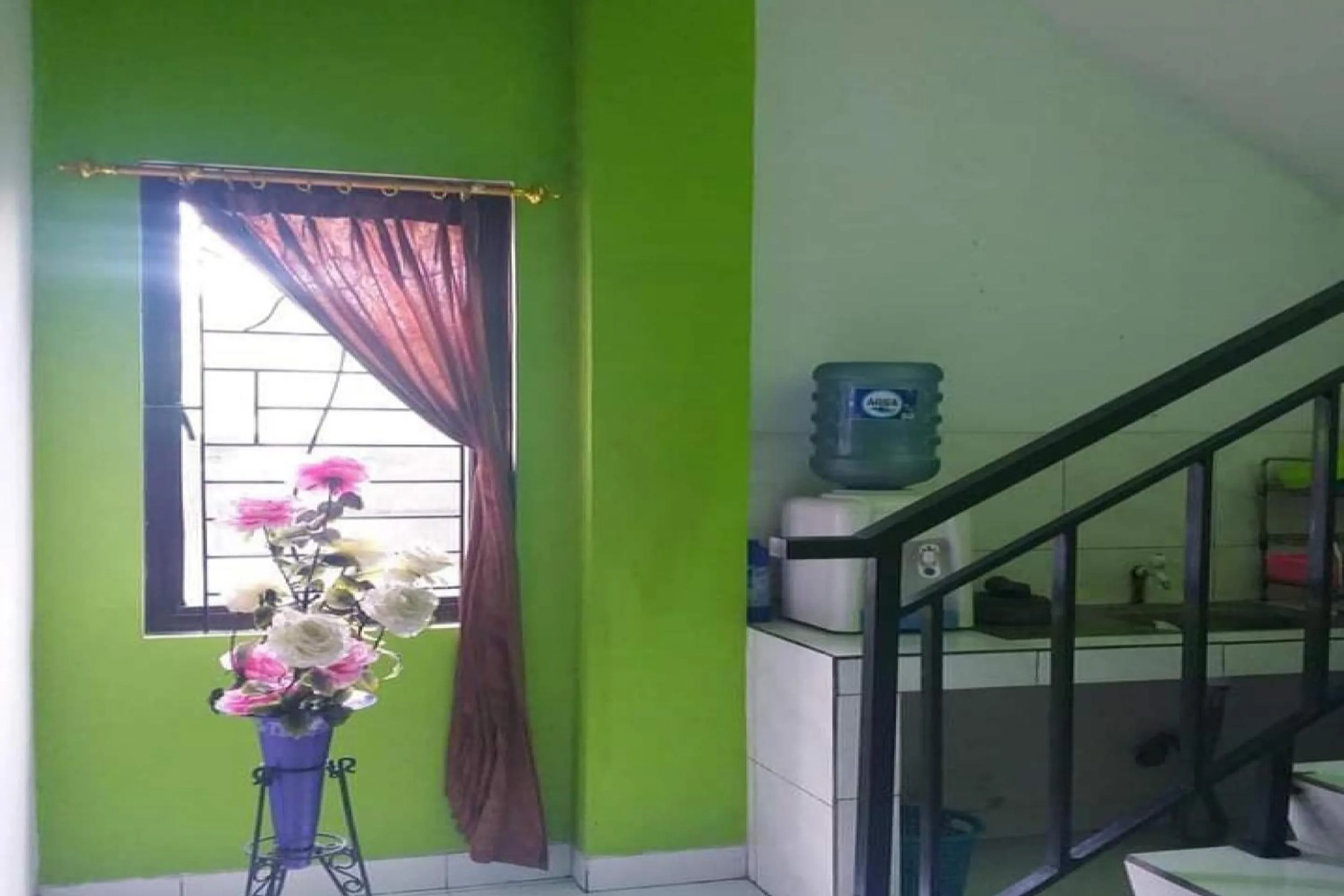 Lobby or reception in OYO 90706 Kost Alam Jaya Syariah