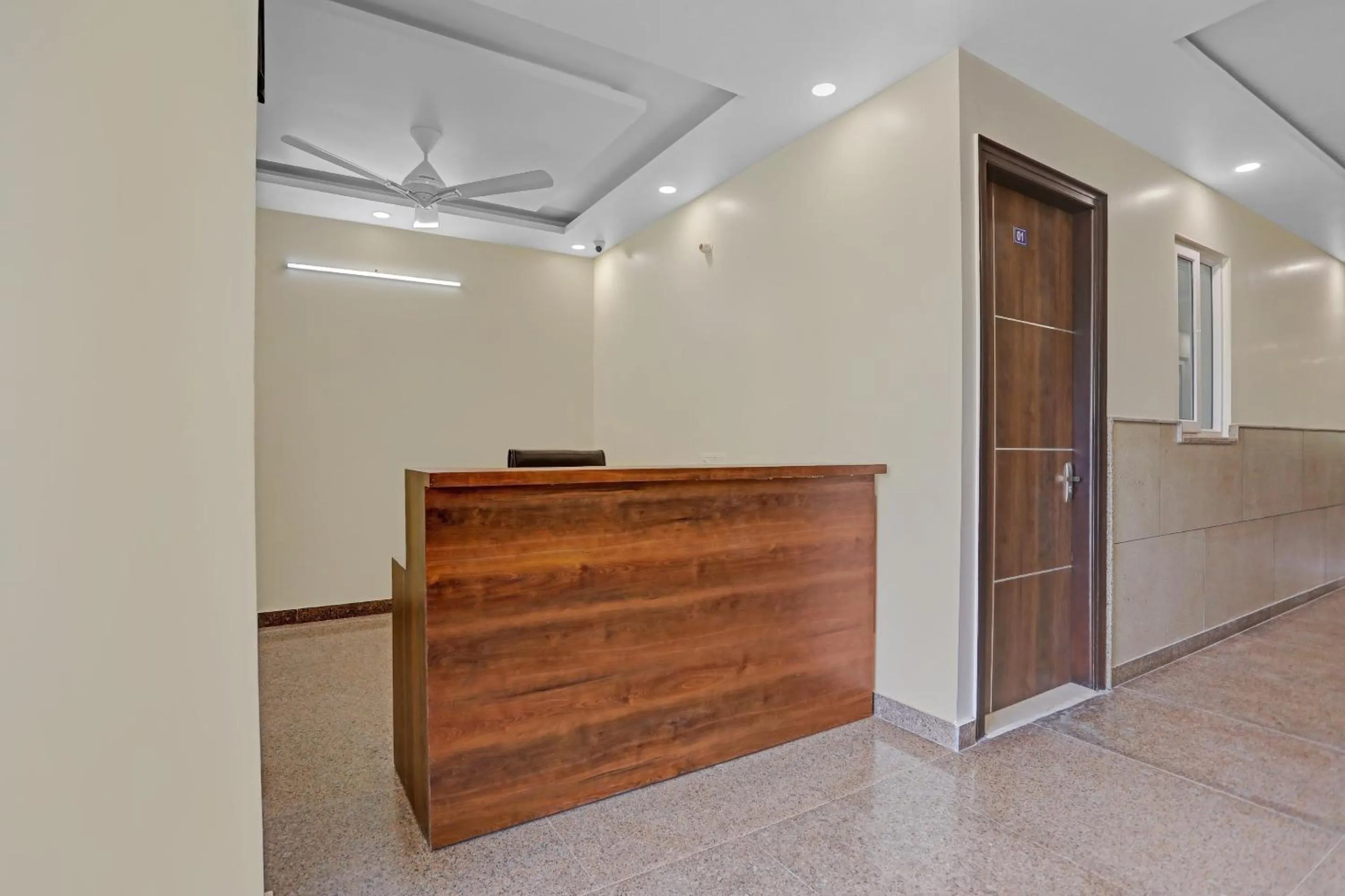Lobby or reception in Collection O Raksha Inn Near PVR Ansal Plaza Greater Noida
