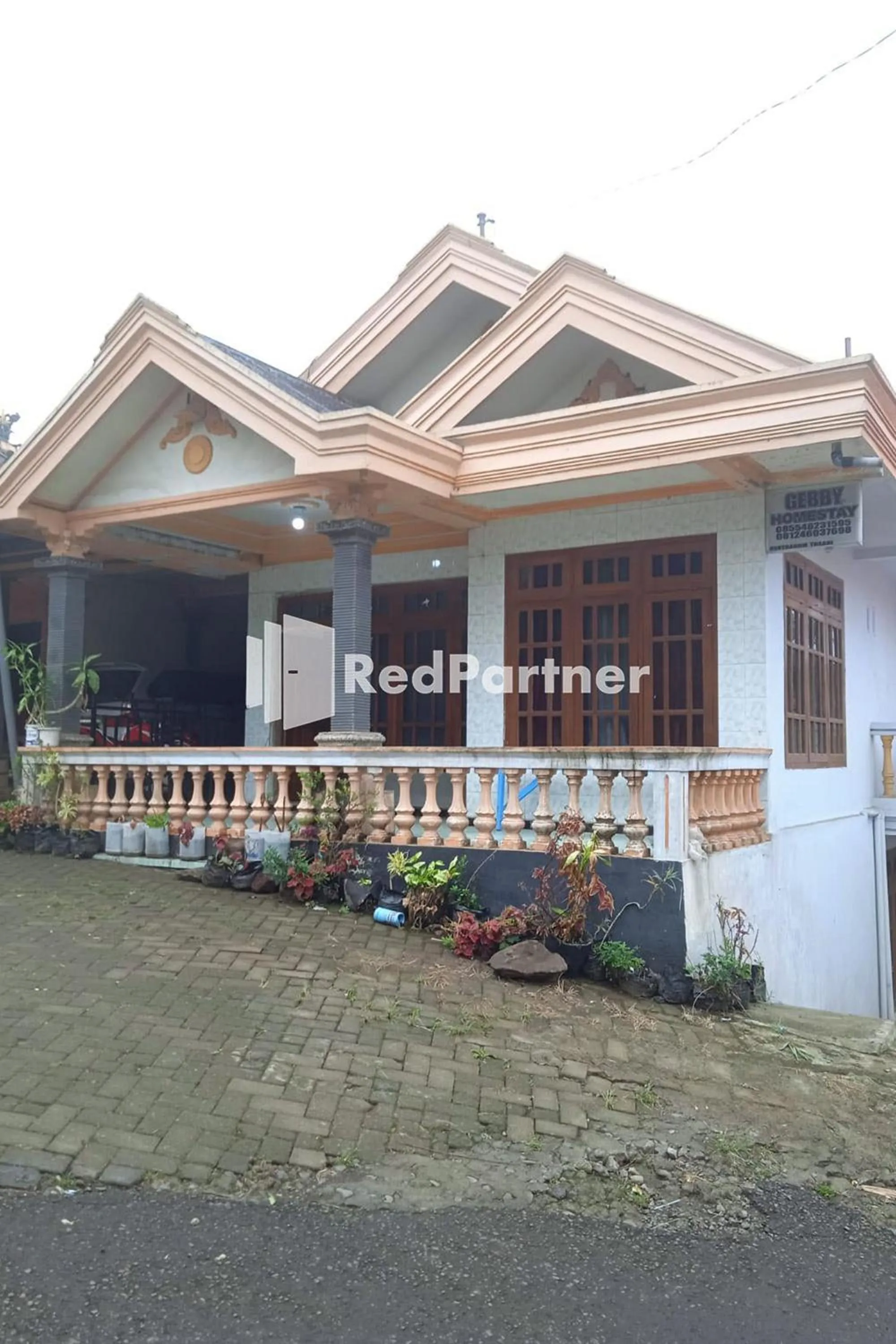 Property building in Gebby Homestay Bromo RedPartner