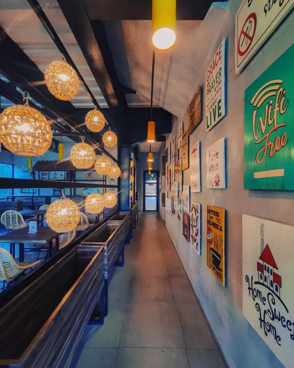 Restaurant/places to eat in Hotel Summerville