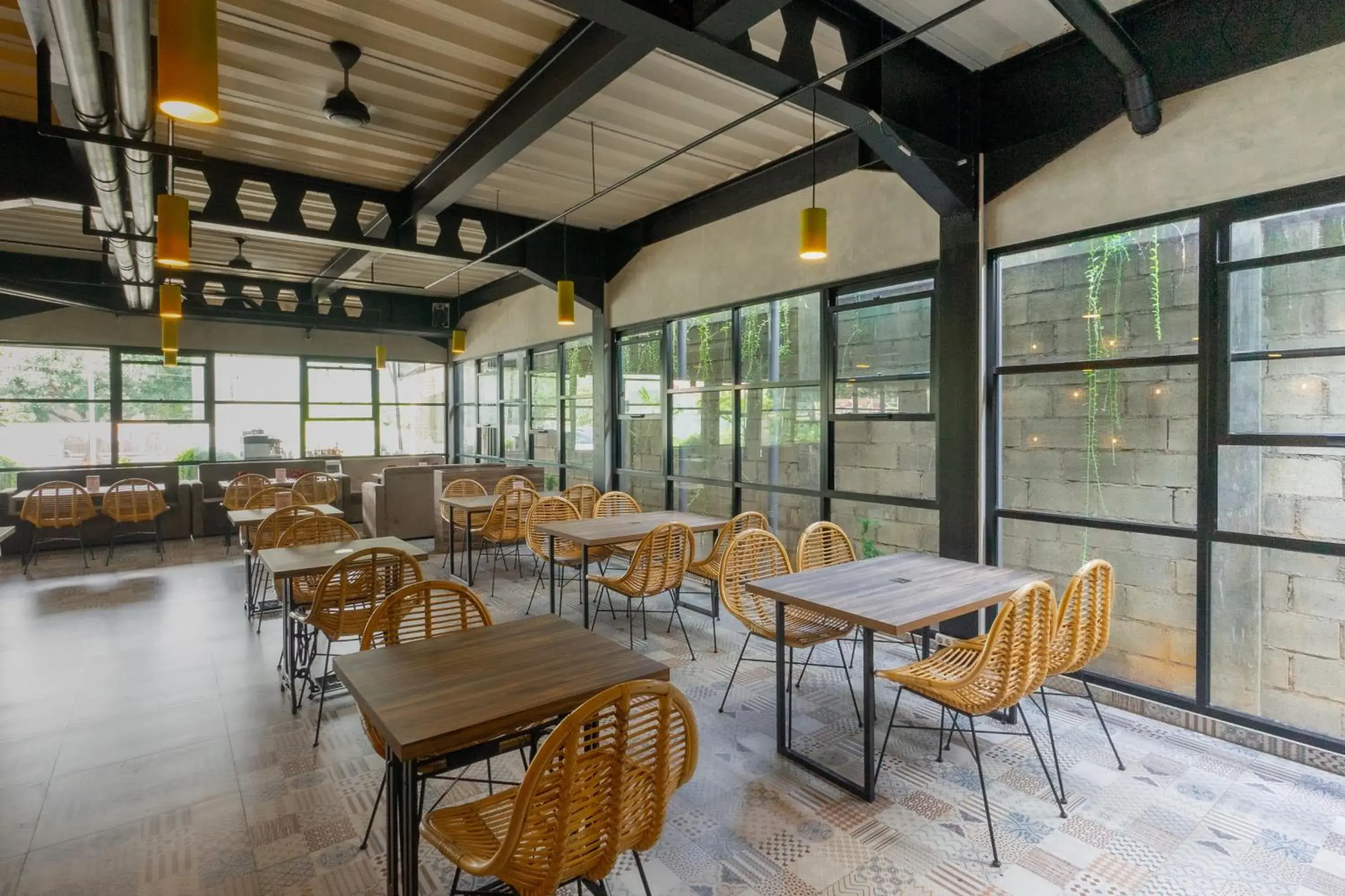 Restaurant/places to eat in Hotel Summerville Restaurant/places to eat in Hotel Summerville