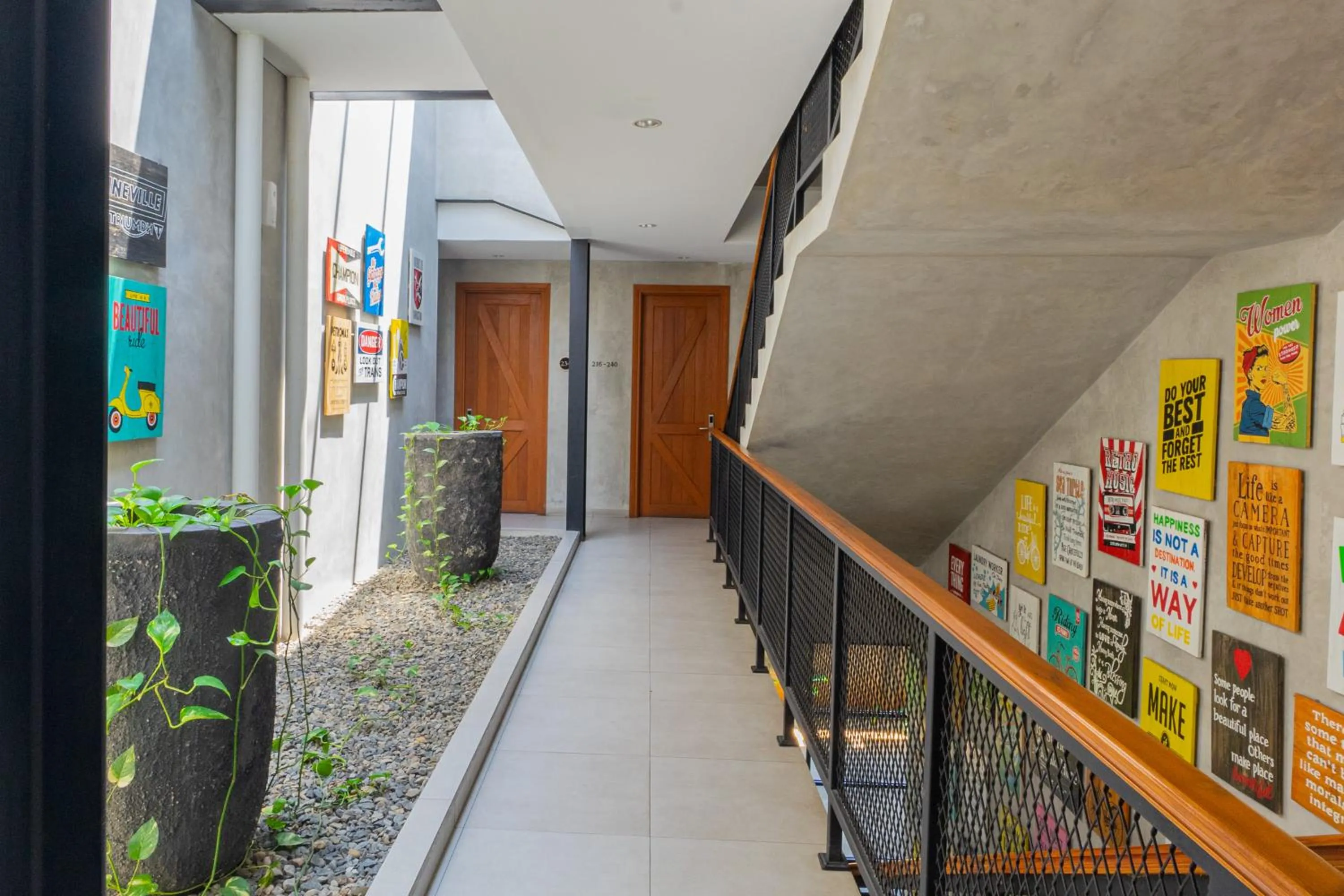 Property building in Hotel Summerville