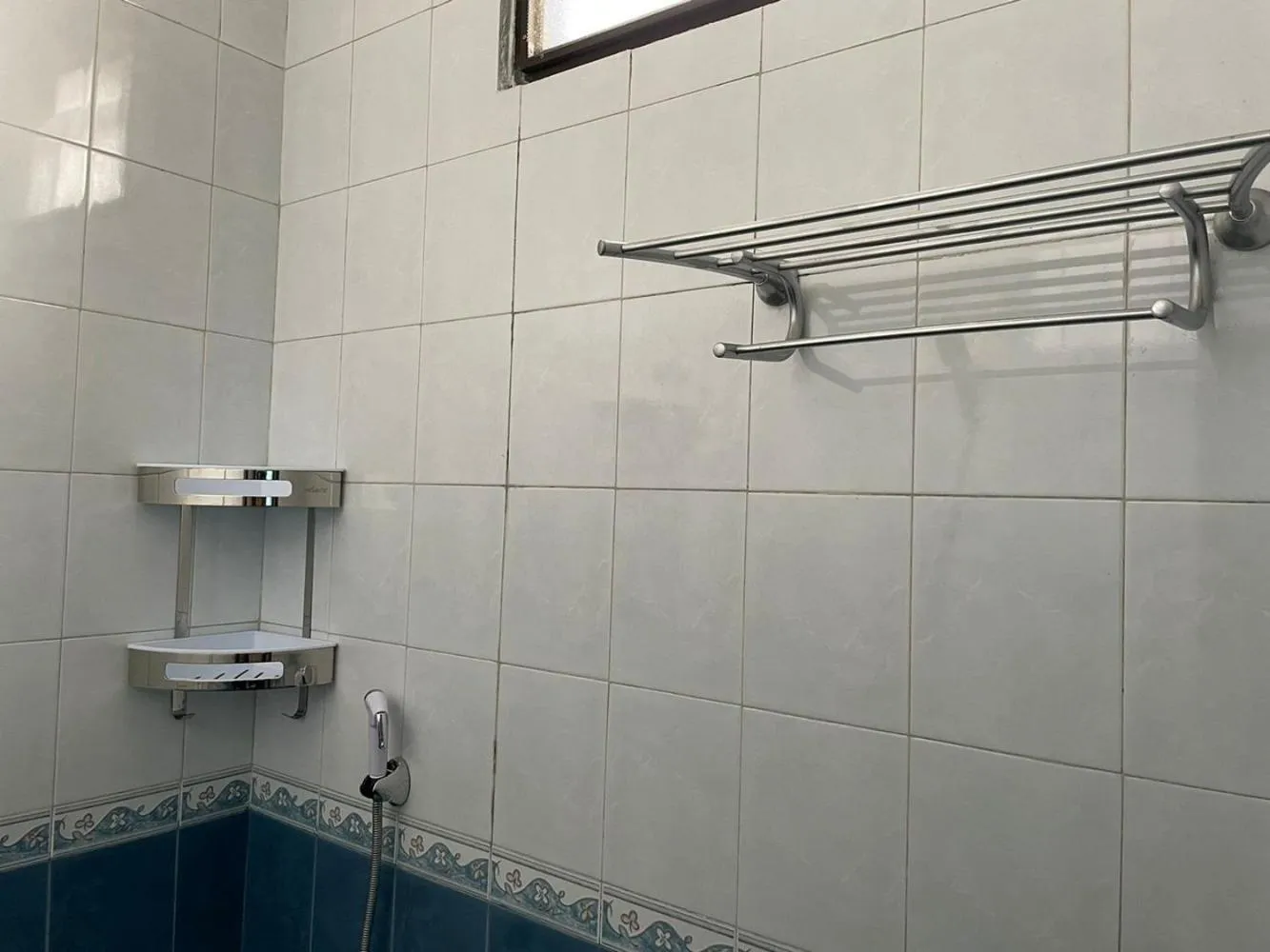 Bathroom in RedDoorz Syariah @ Karang Pilang