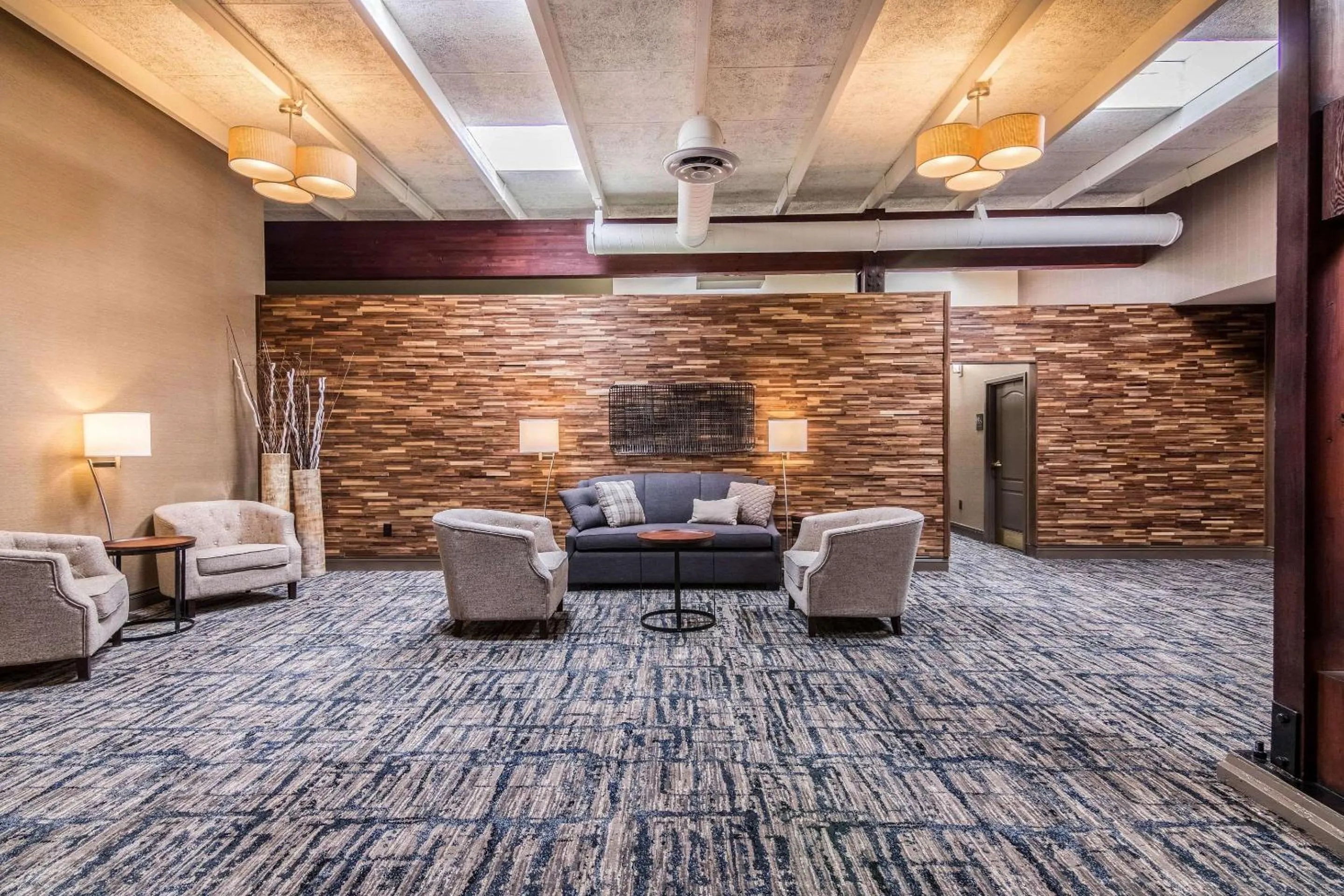 Meeting/conference room in Comfort Inn Plymouth-Minneapolis