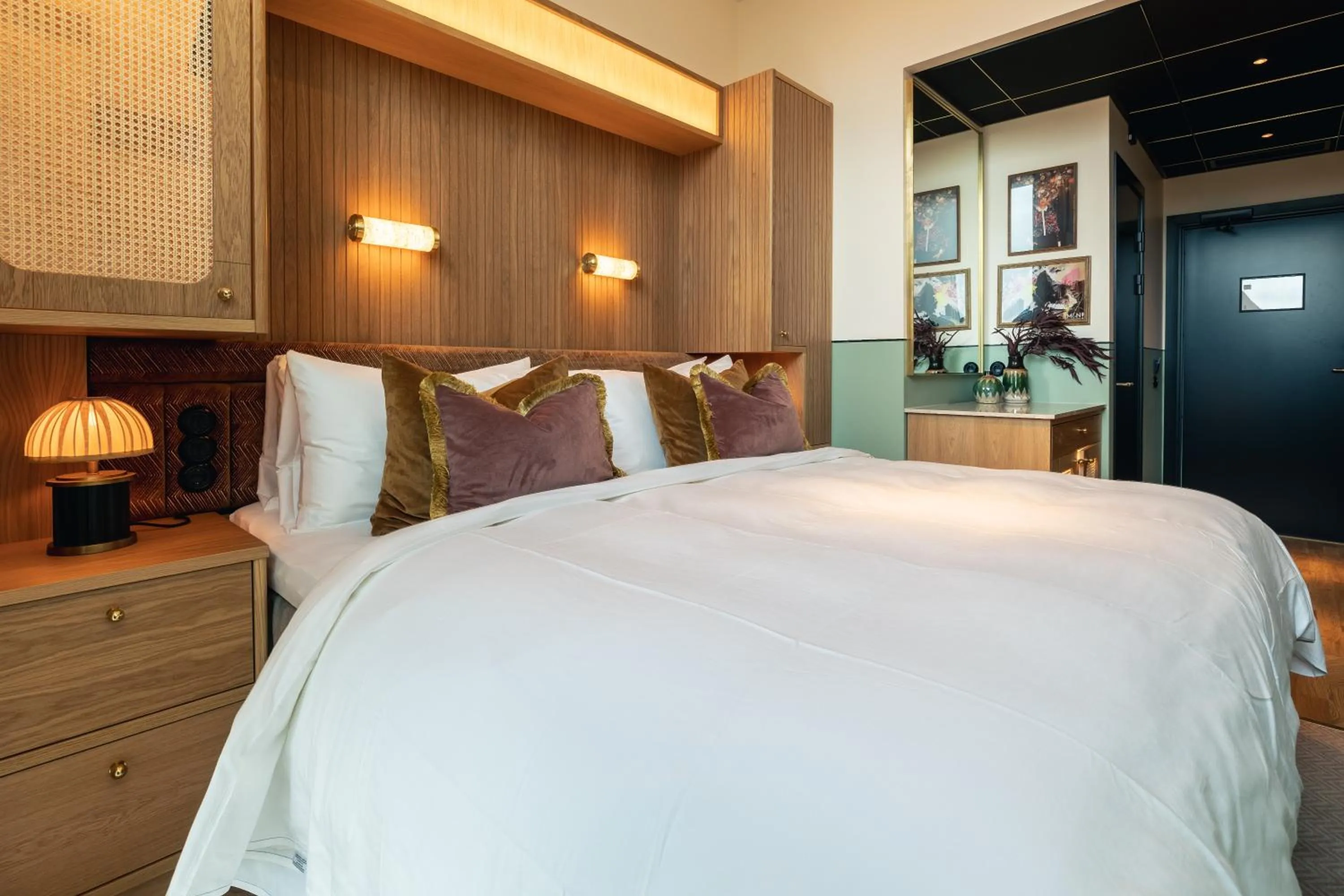 Bedroom, Bed in Jacyz