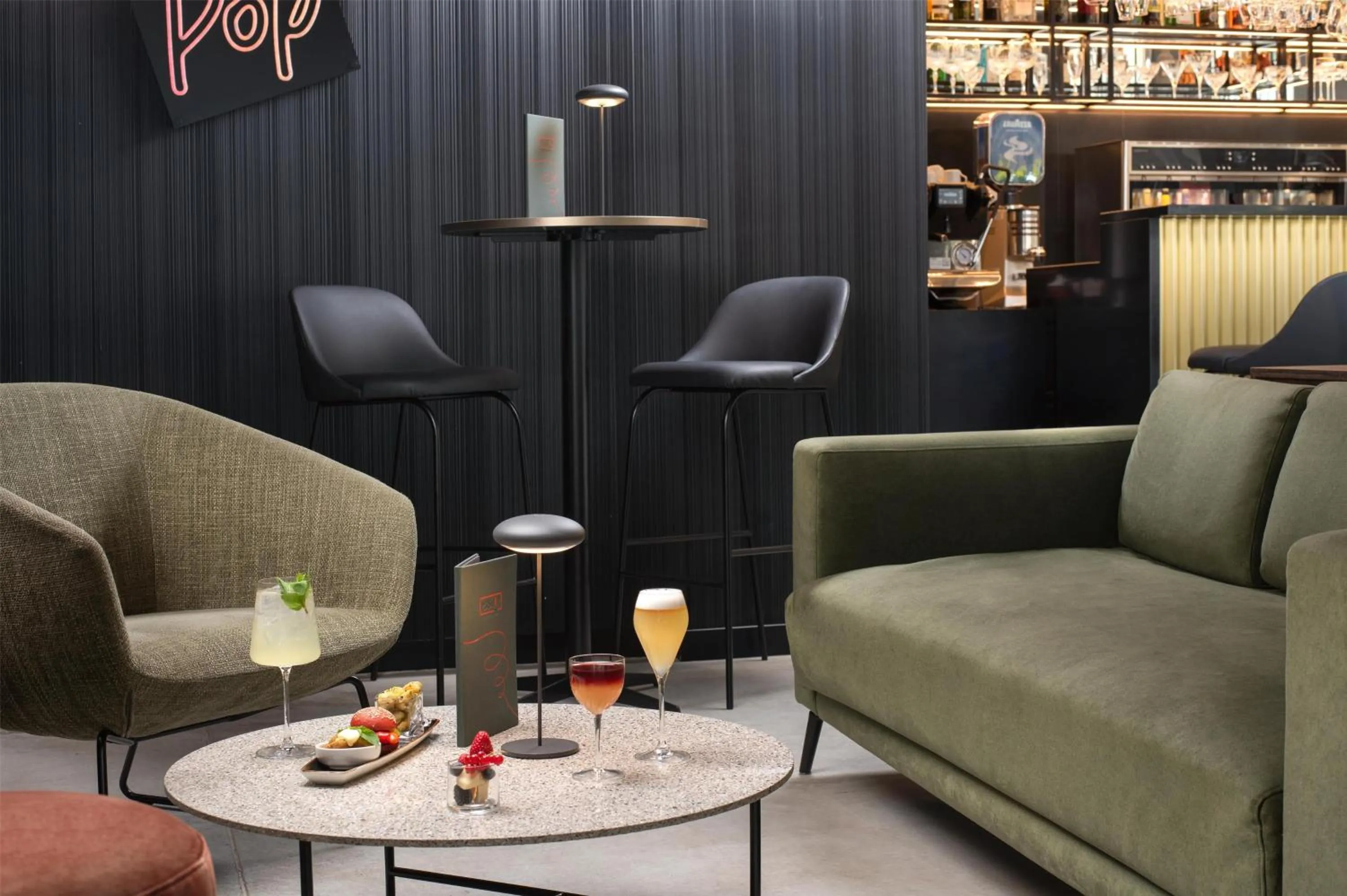 Lobby or reception in NH Milano Corso Buenos Aires