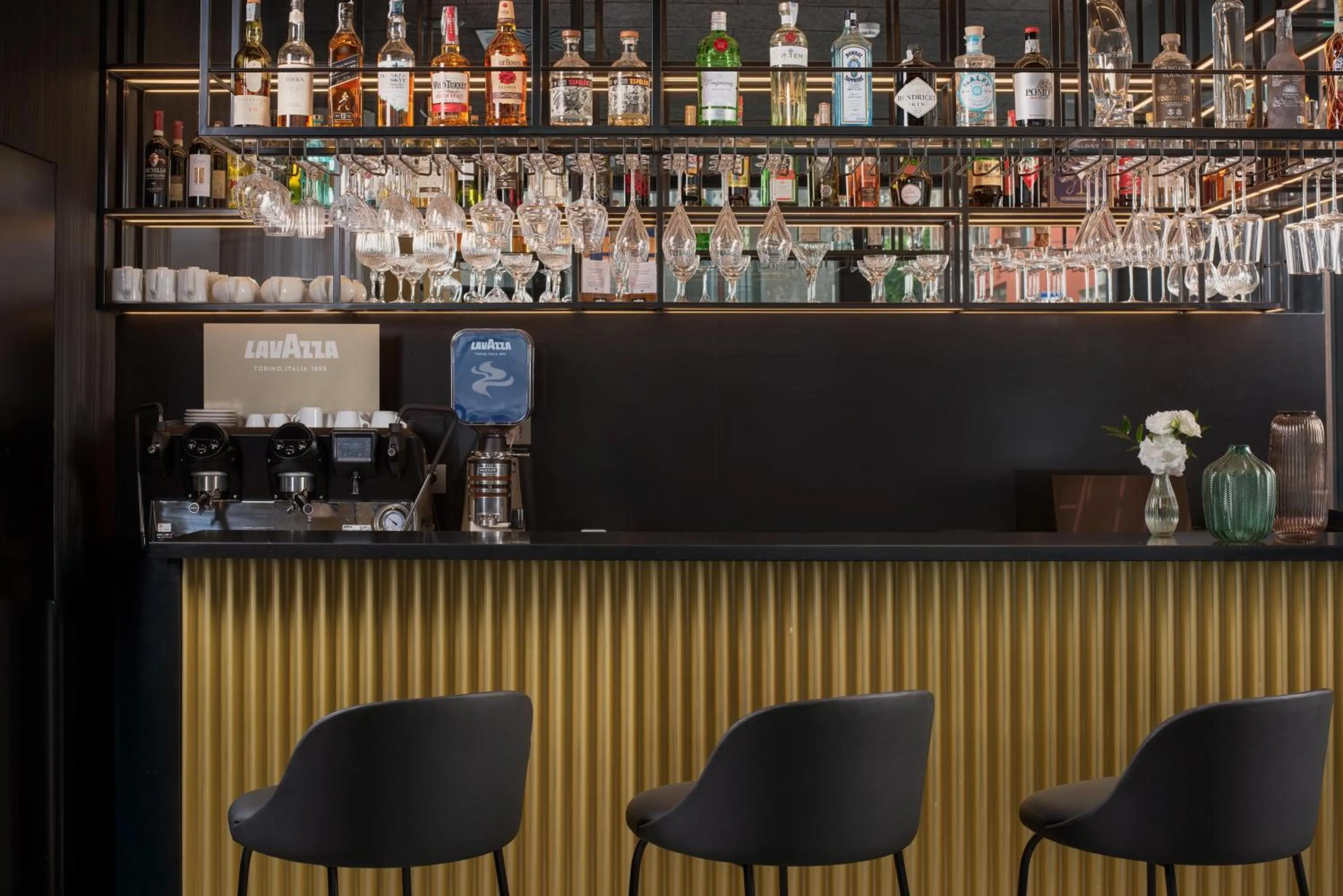 Lounge or bar in NH Milano Corso Buenos Aires