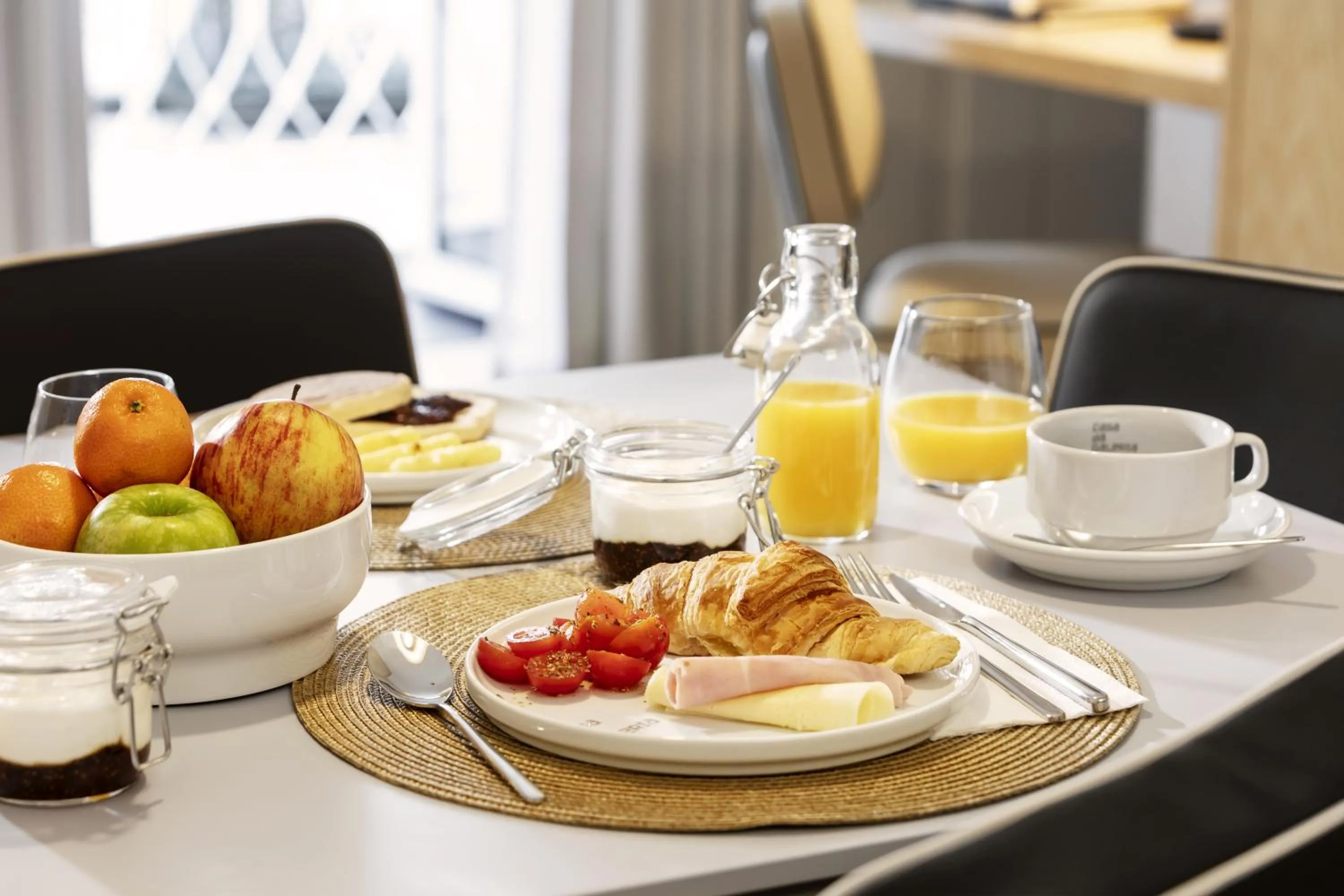 Breakfast in Casa da Galeria - Azores Art of Hosting