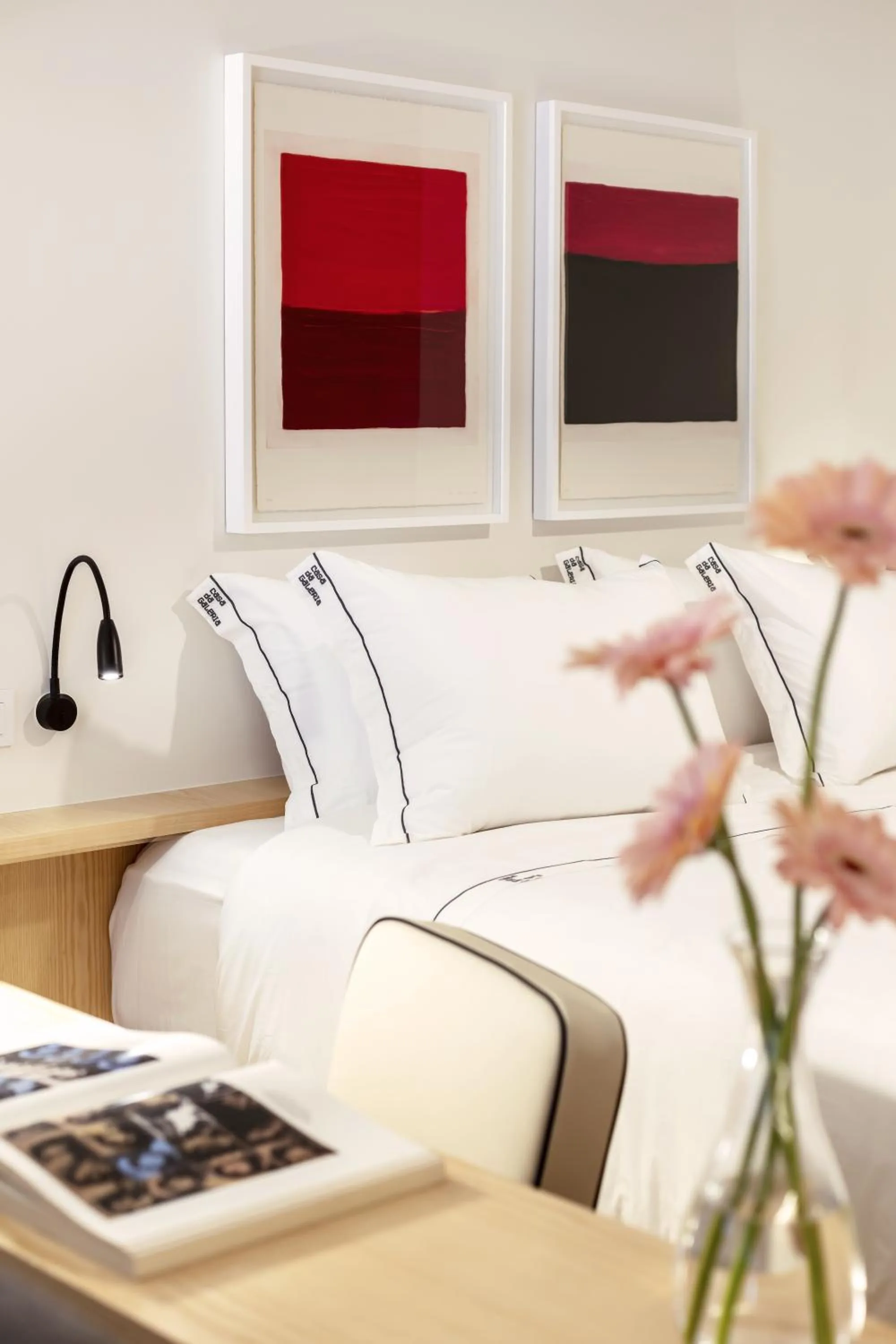 Bed in Casa da Galeria - Azores Art of Hosting