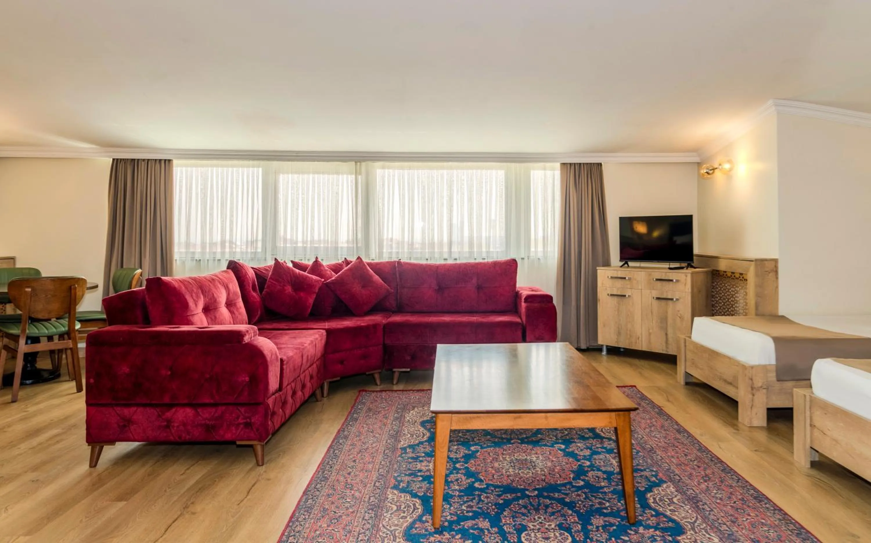 Photo of the whole room in Istanbul Old City Topkapi Porta Romanos Hotel Ottoman Heritage