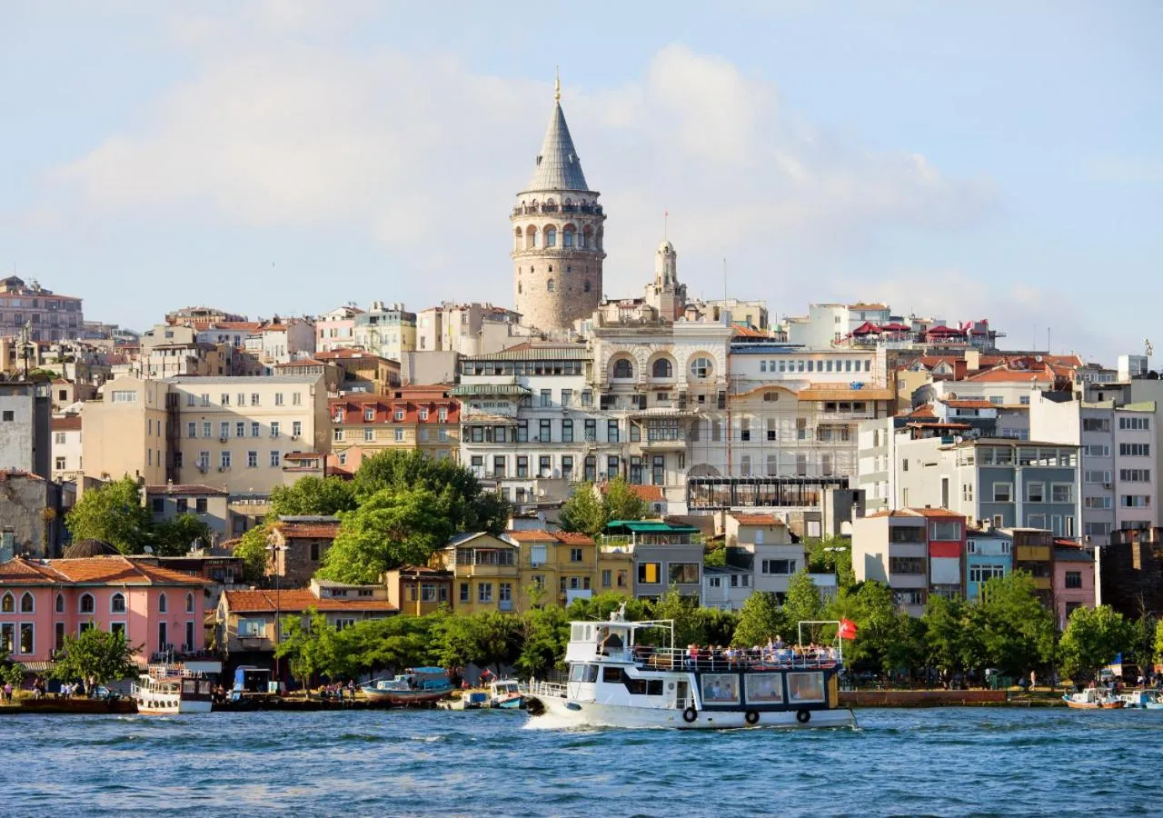 Property building in Istanbul Old City Topkapi Porta Romanos Hotel Ottoman Heritage