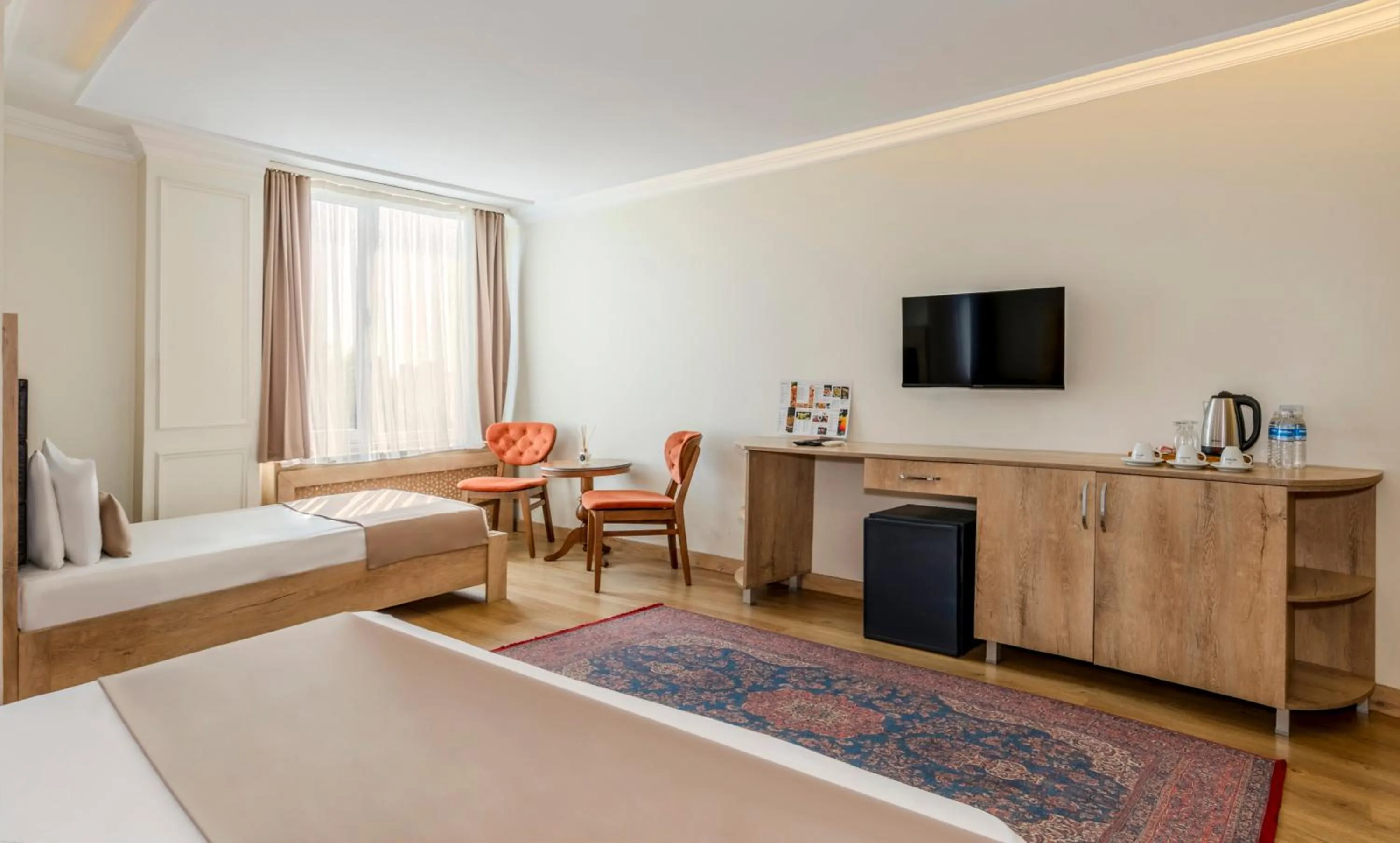 Photo of the whole room, Bed in Istanbul Old City Topkapi Porta Romanos Hotel Ottoman Heritage