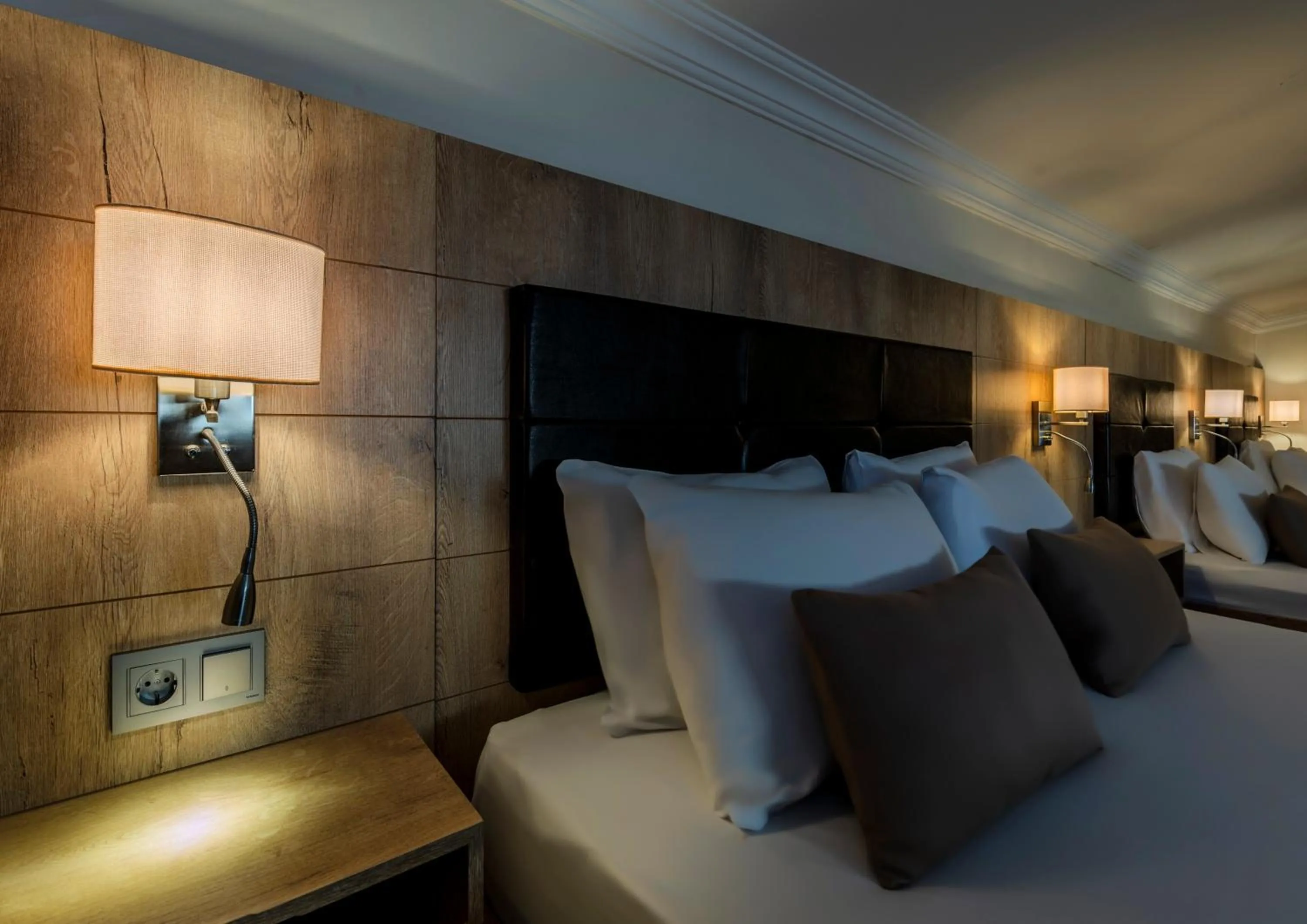 Photo of the whole room, Bed in Istanbul Old City Topkapi Porta Romanos Hotel Ottoman Heritage