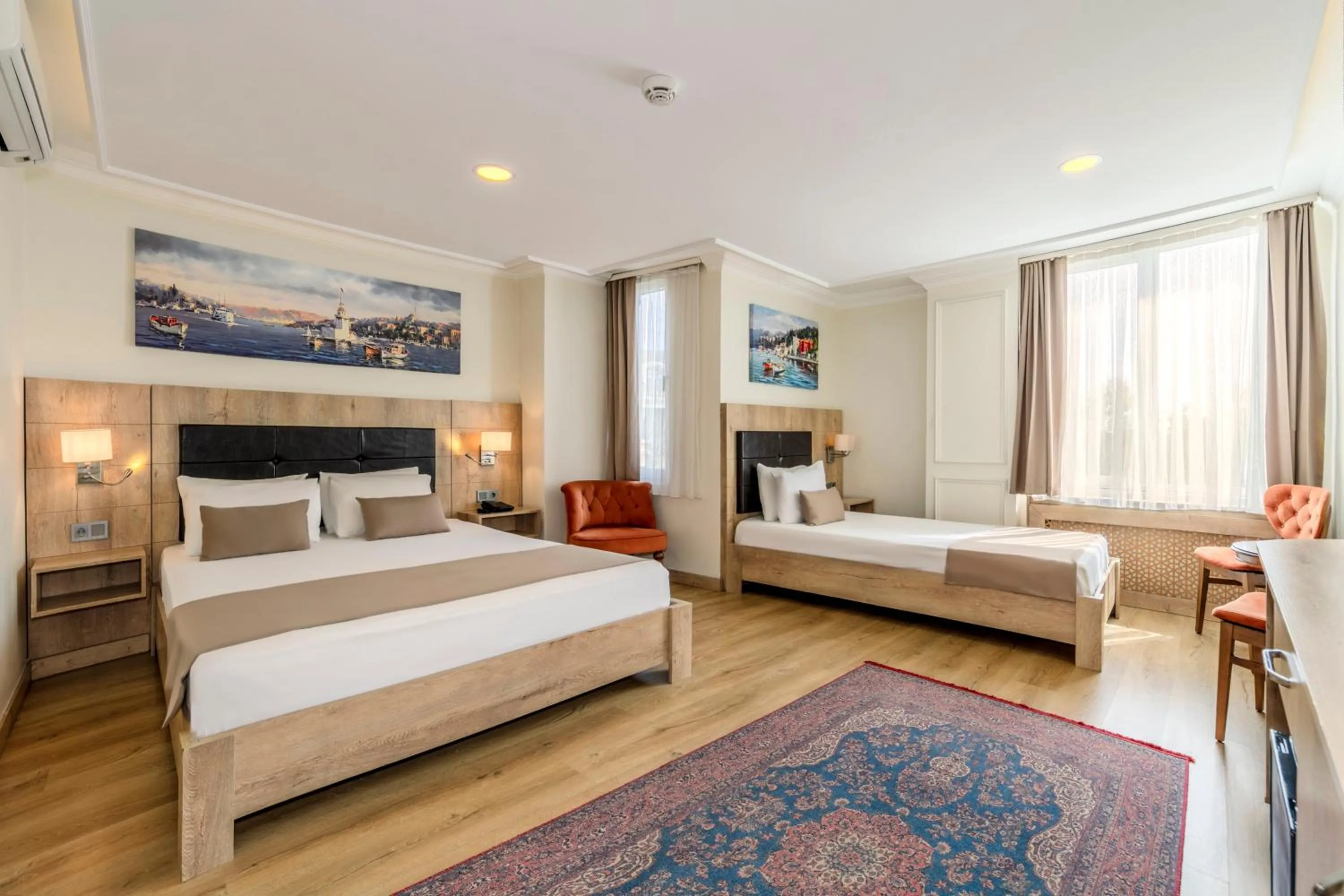 Photo of the whole room, Bed in Istanbul Old City Topkapi Porta Romanos Hotel Ottoman Heritage