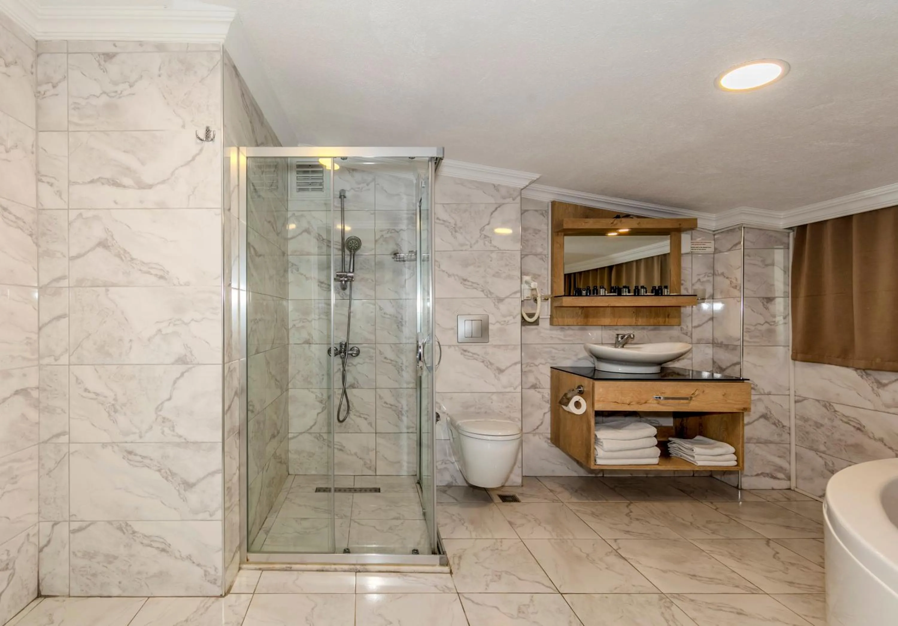 Bathroom in Istanbul Old City Topkapi Porta Romanos Hotel Ottoman Heritage