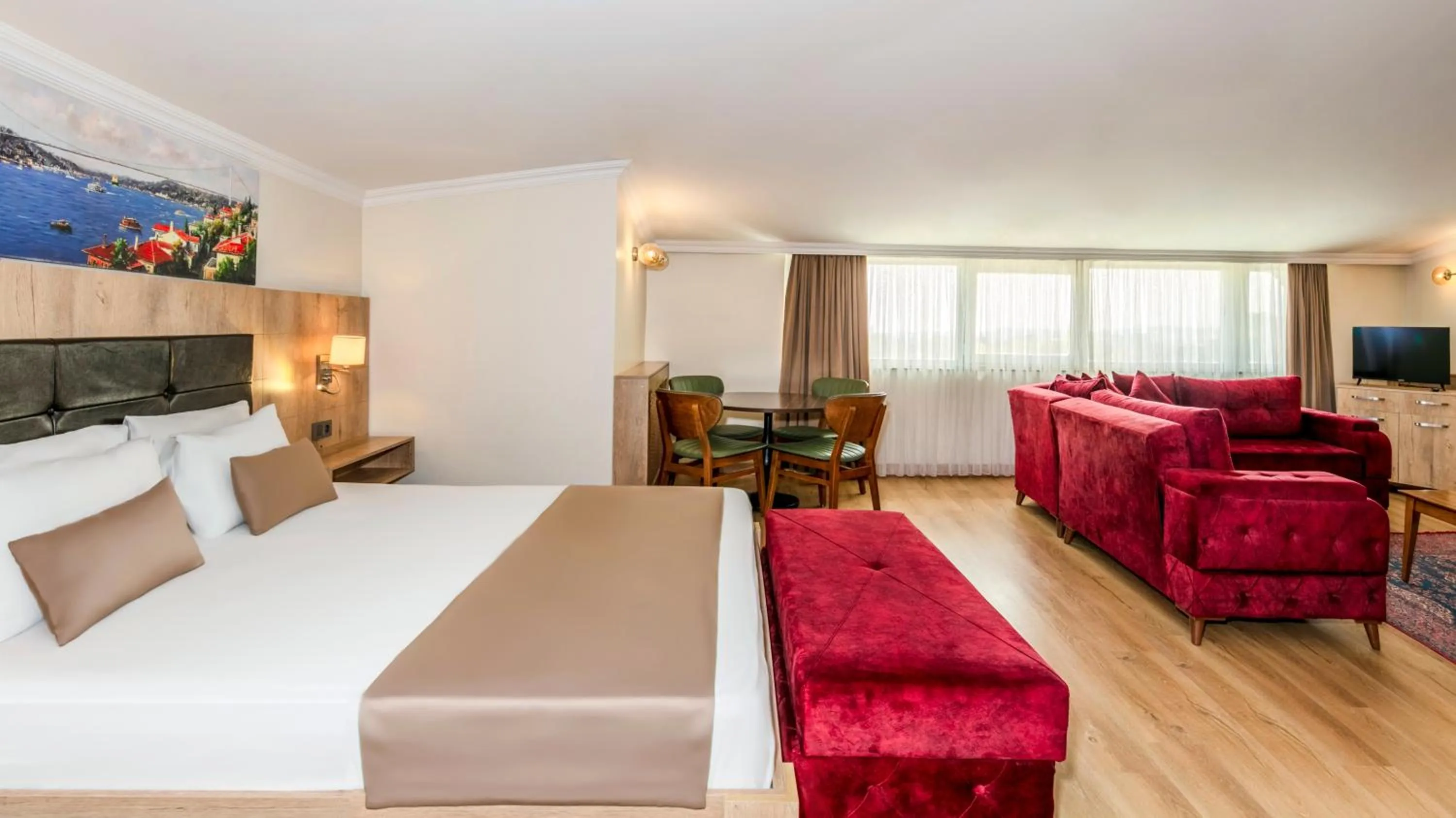 Photo of the whole room, Bed in Istanbul Old City Topkapi Porta Romanos Hotel Ottoman Heritage