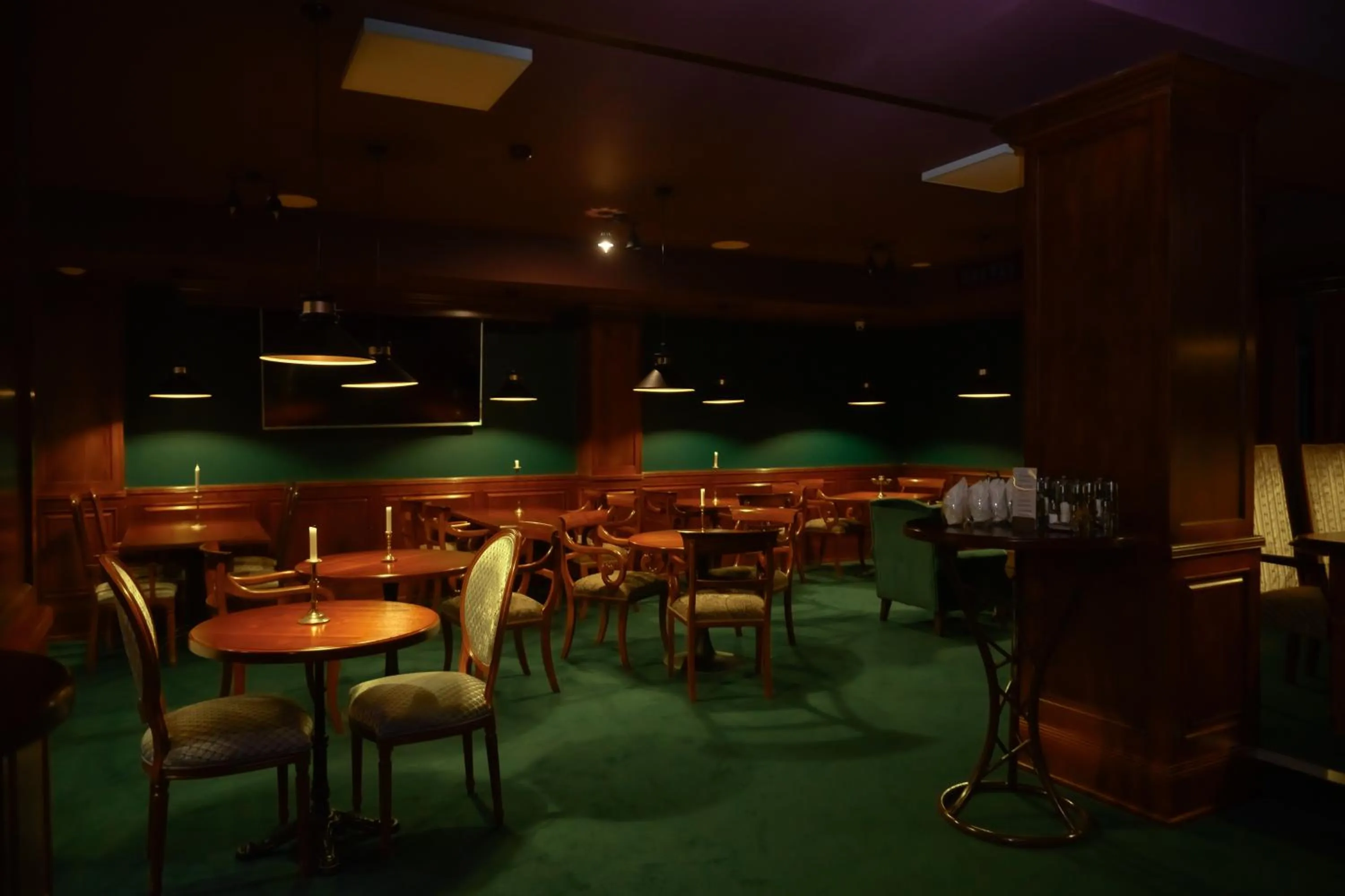 Restaurant/places to eat in ApartHotel Hubertus