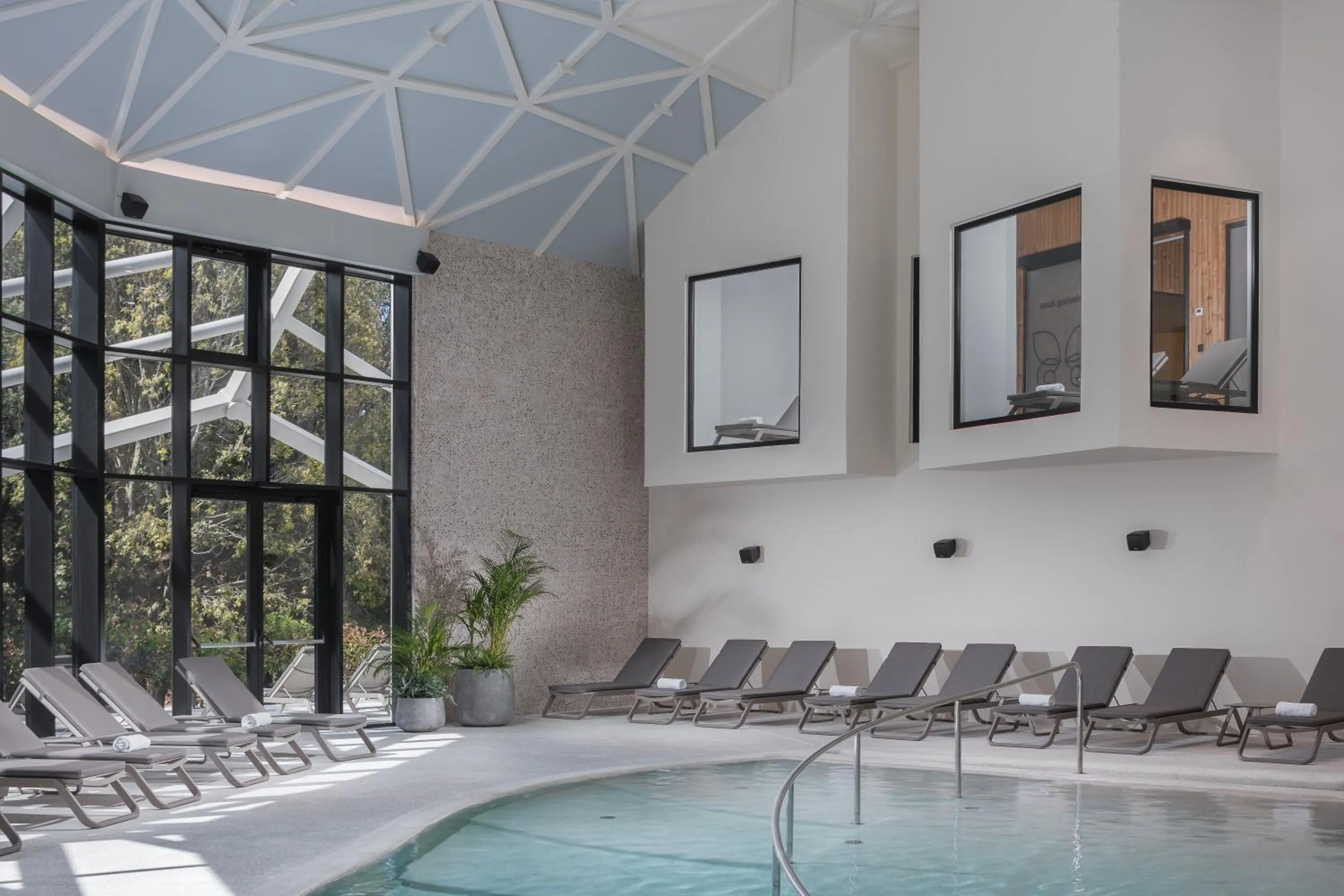 Luxury Glamping Beach Villas Porto Bus