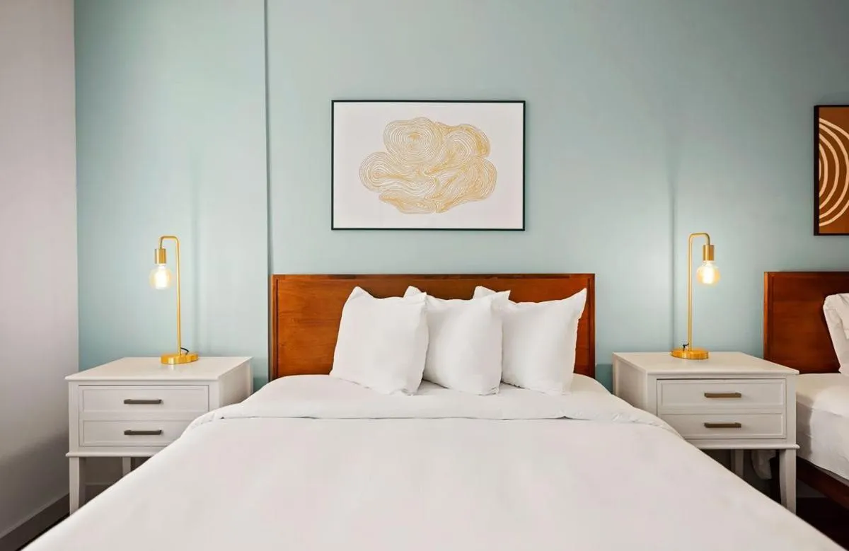 Bed in Placemakr Music Row - Vanderbilt