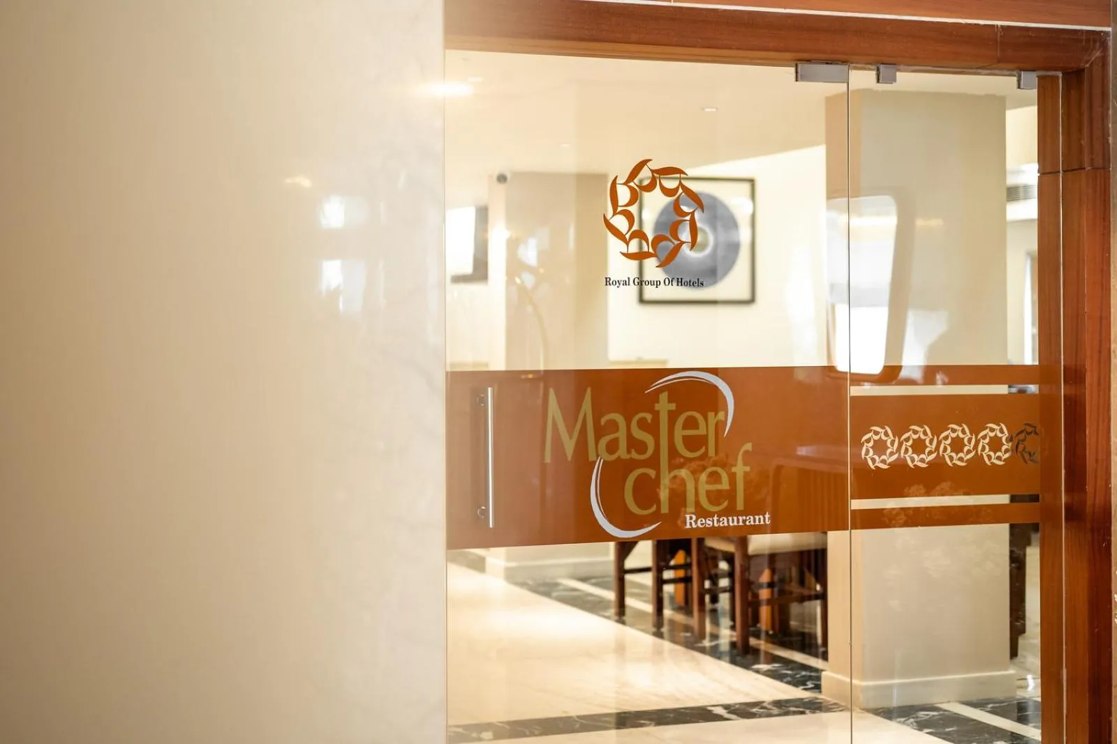 Restaurant/places to eat in Royal Regency