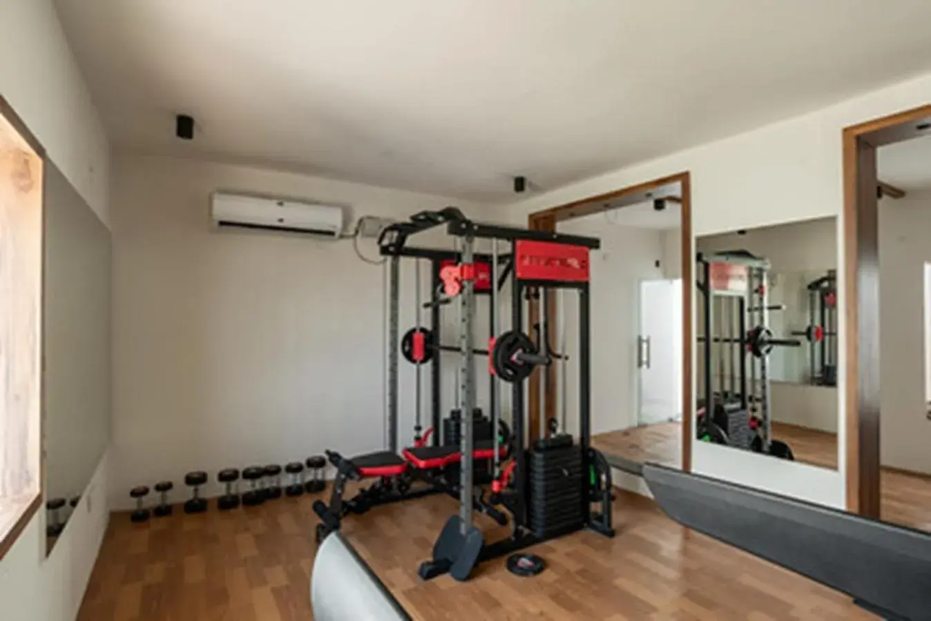 Fitness centre/facilities in Royal Regency Fitness centre/facilities in Royal Regency