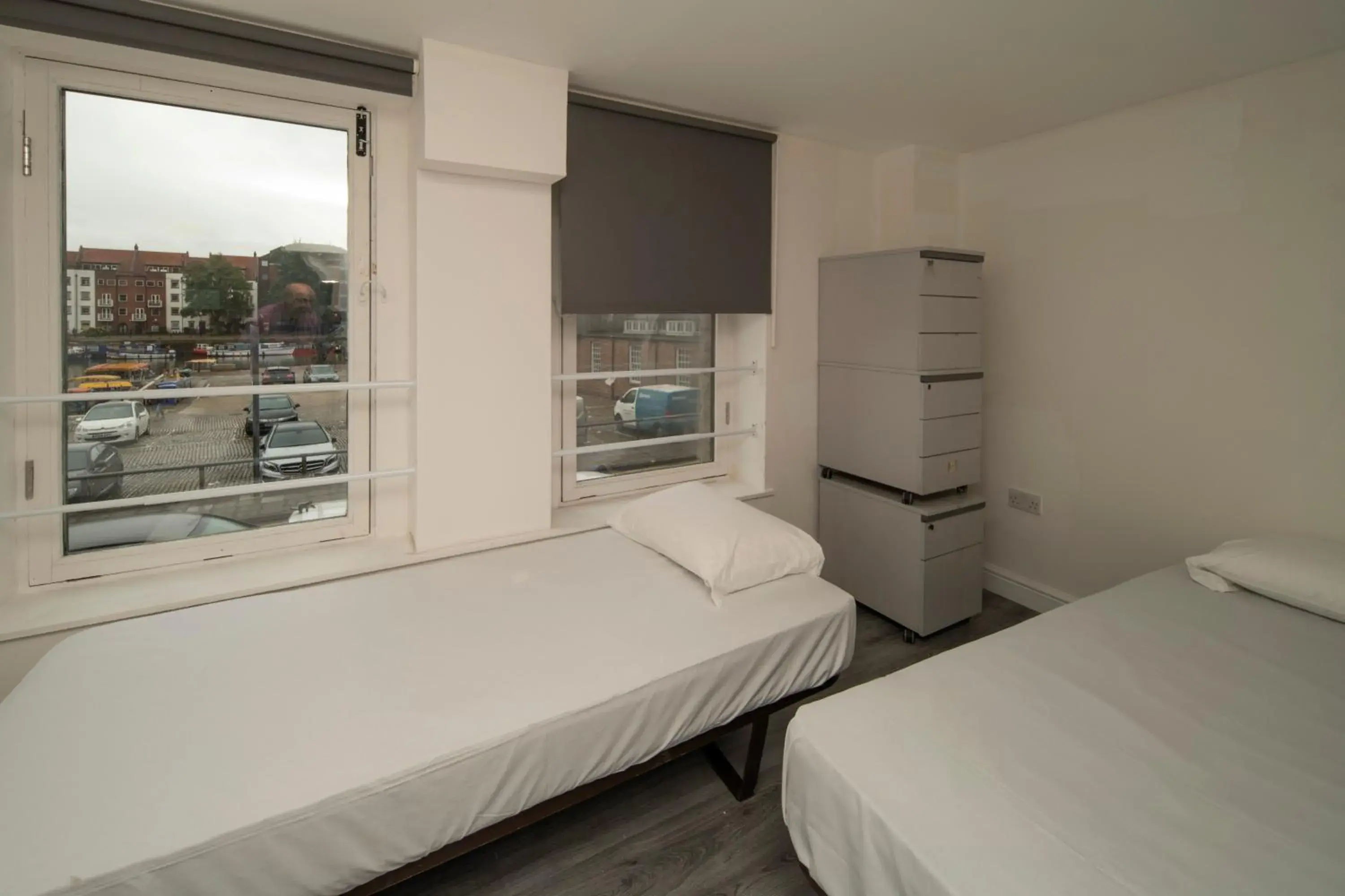 Bed in 2-Bed Mix Dormitory in Harbourside Hostel Bristol Bed in 2-Bed Mix Dormitory in Harbourside Hostel Bristol