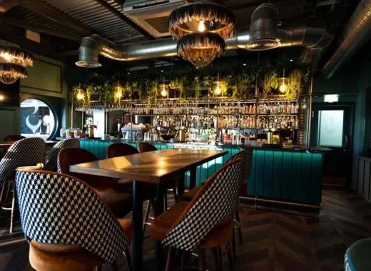 Restaurant/places to eat in The Luxury break Sleeps 6 at 44 Kingfisher Court South facing