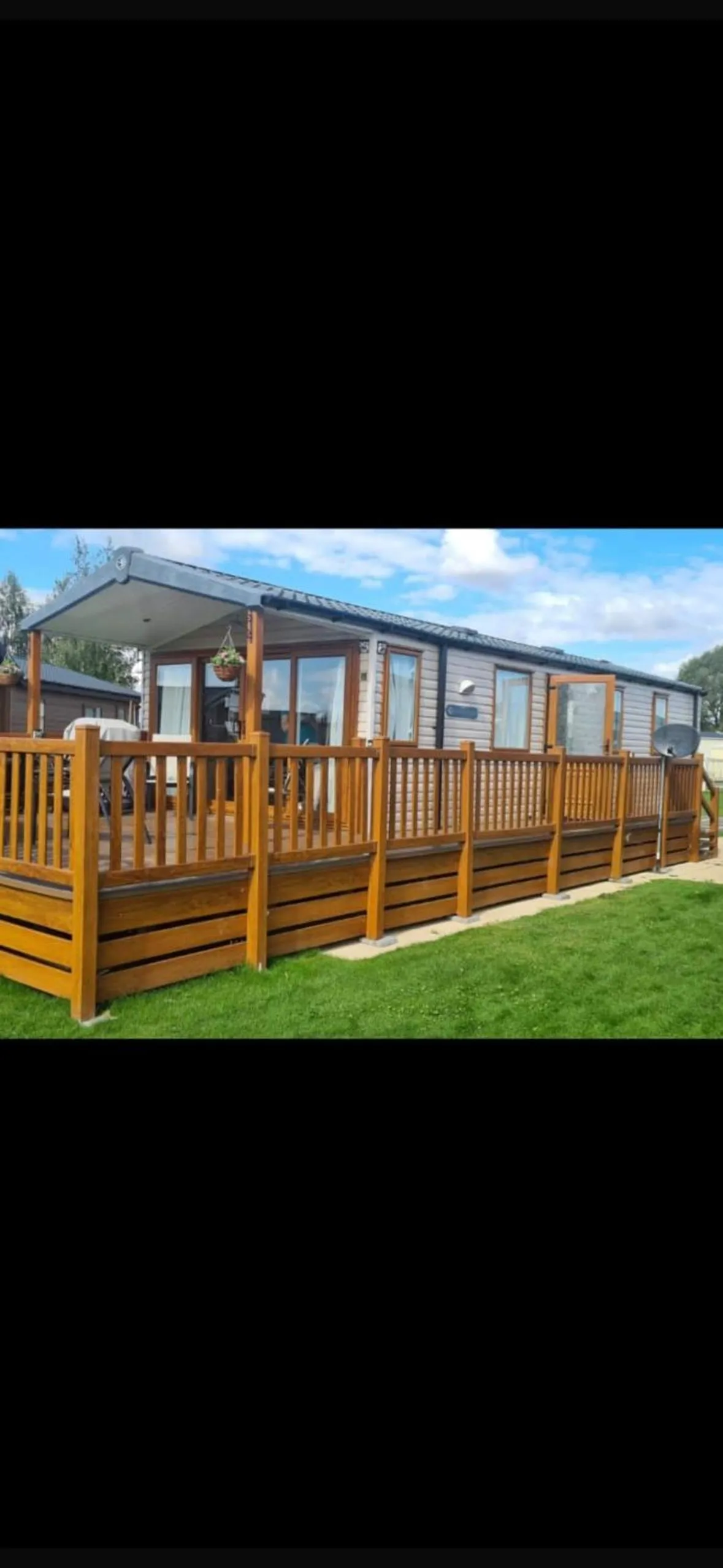 Day in The Luxury break Sleeps 6 at 44 Kingfisher Court South facing