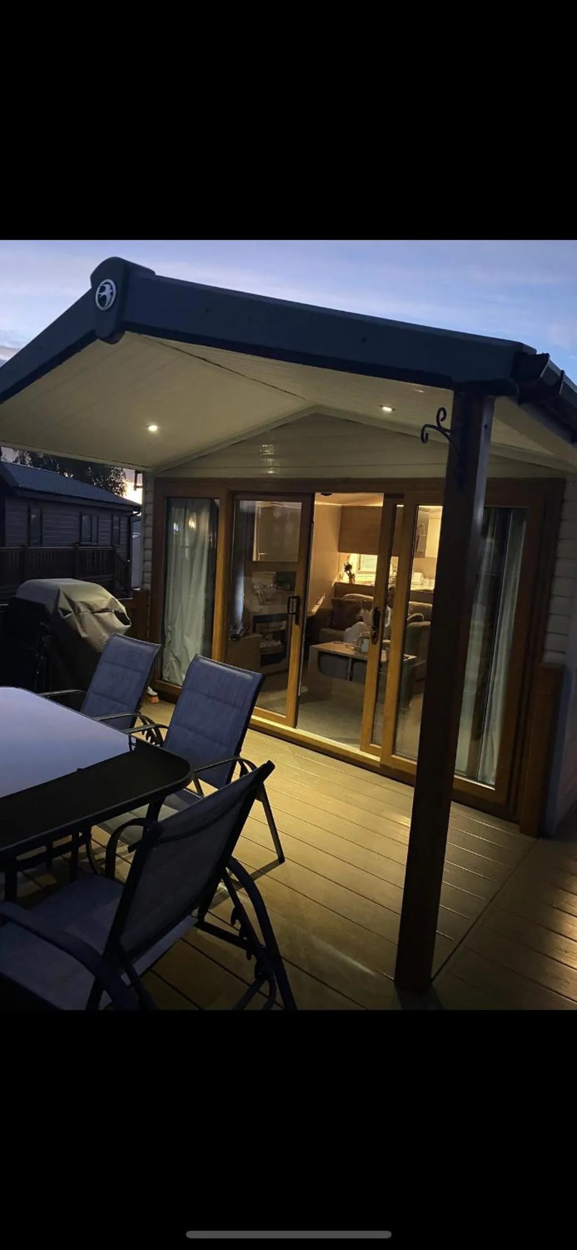 Night in The Luxury break Sleeps 6 at 44 Kingfisher Court South facing
