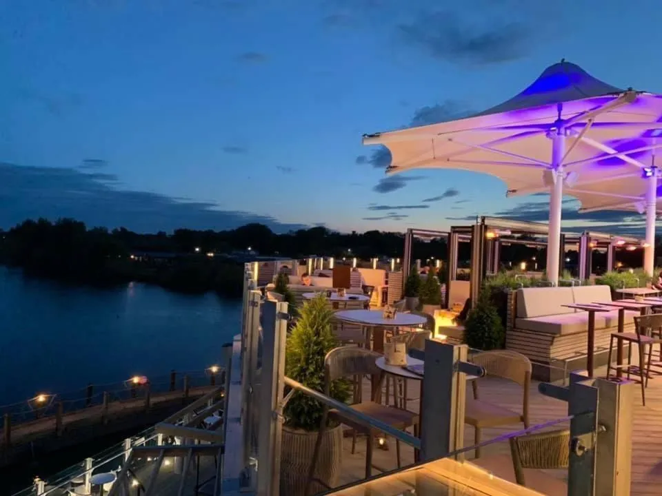 Balcony/Terrace in The Luxury break Sleeps 6 at 44 Kingfisher Court South facing