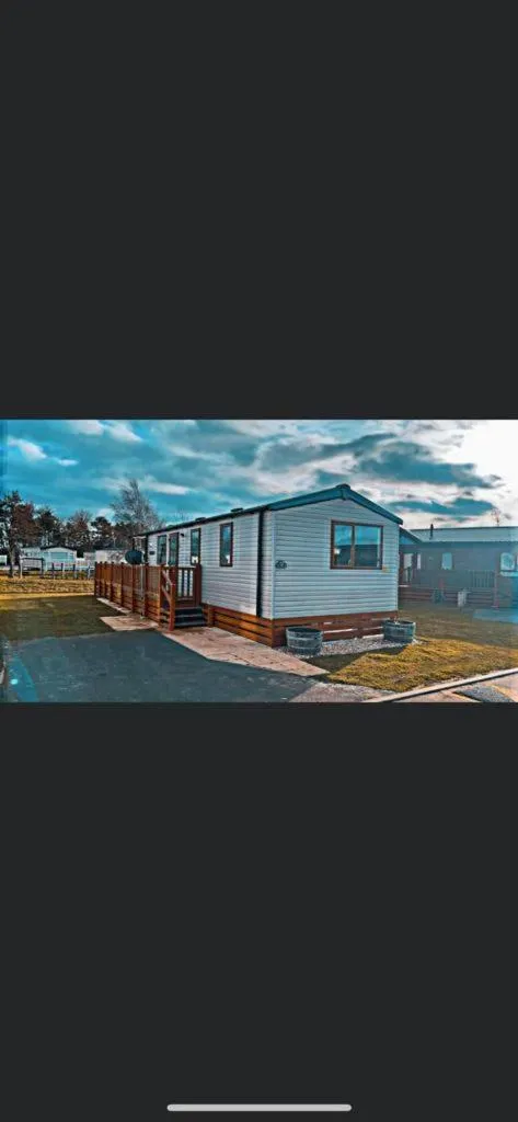 Parking in The Luxury break Sleeps 6 at 44 Kingfisher Court South facing