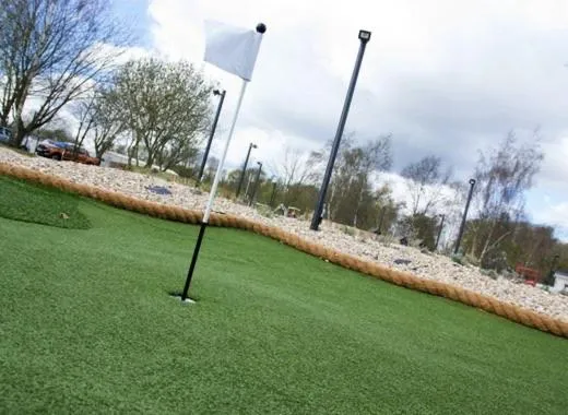 Minigolf in The Luxury break Sleeps 6 at 44 Kingfisher Court South facing