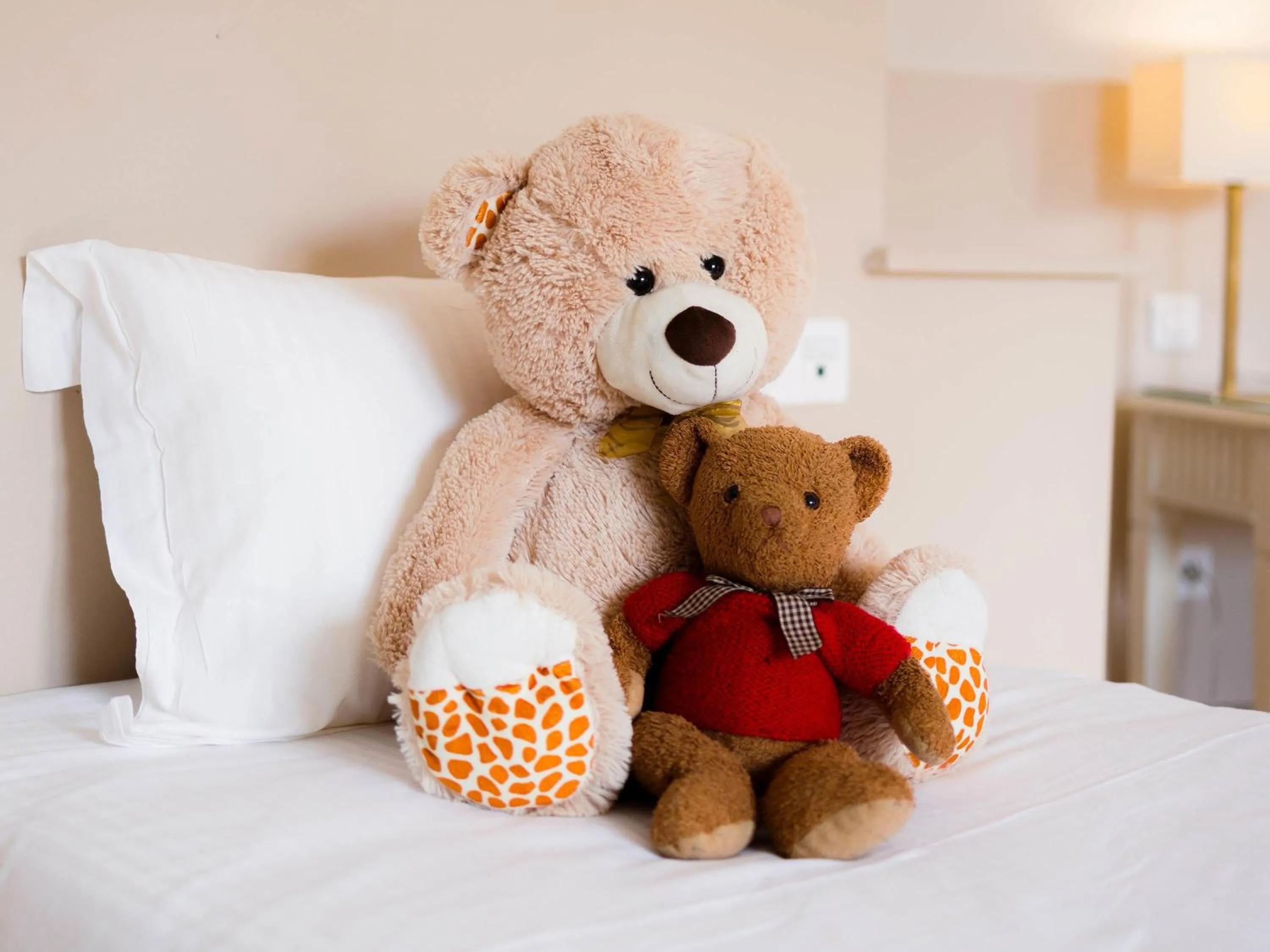 Bedroom, Bed in Mercure Moulins Centre Hôtel de Paris