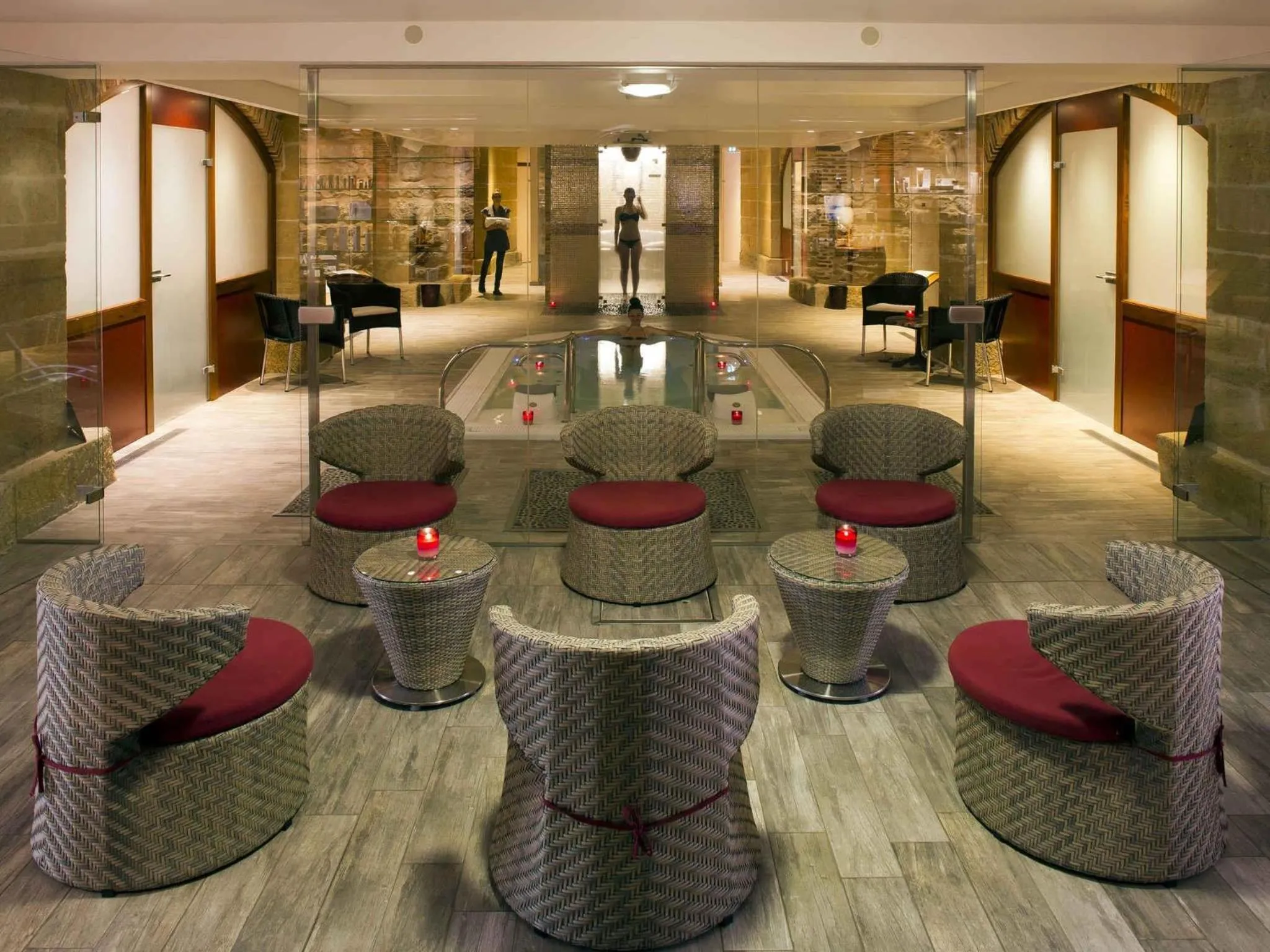 Spa and wellness centre/facilities in Mercure Moulins Centre Hôtel de Paris