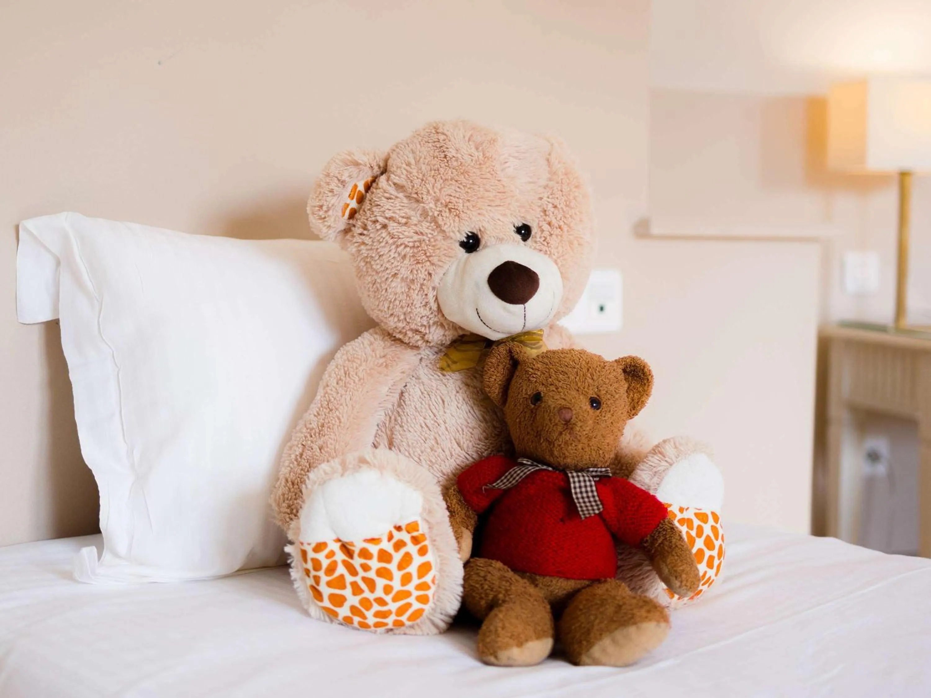 Other, Bed in Mercure Moulins Centre Hôtel de Paris