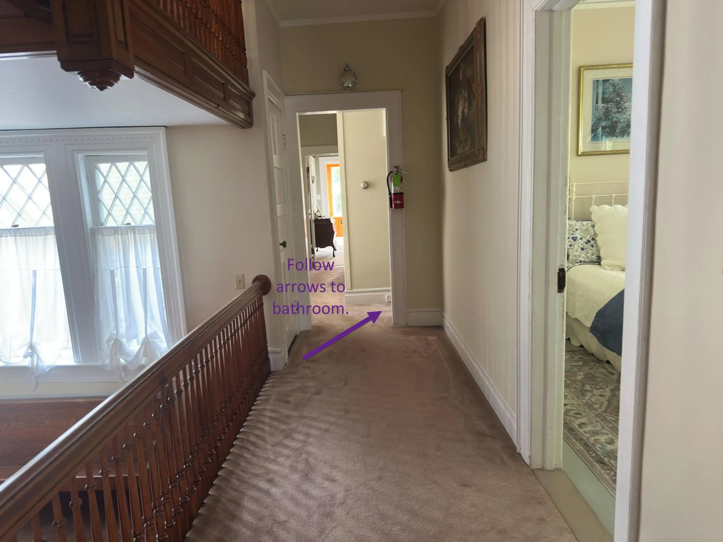 Bathroom, Bed in Franklin Manor Bed and Breakfast