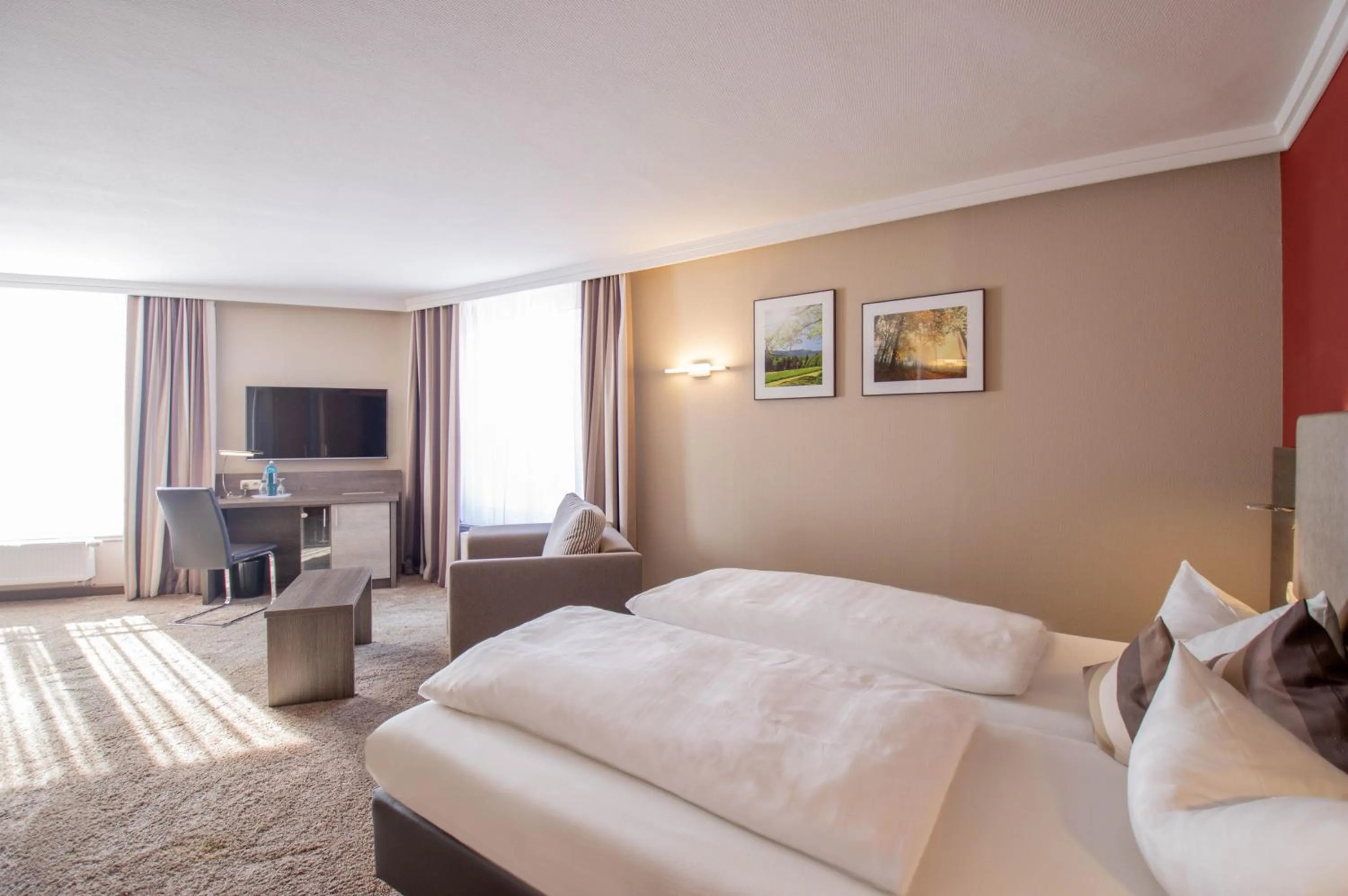 Photo of the whole room, Bed in Hotel Tanne Ilmenau