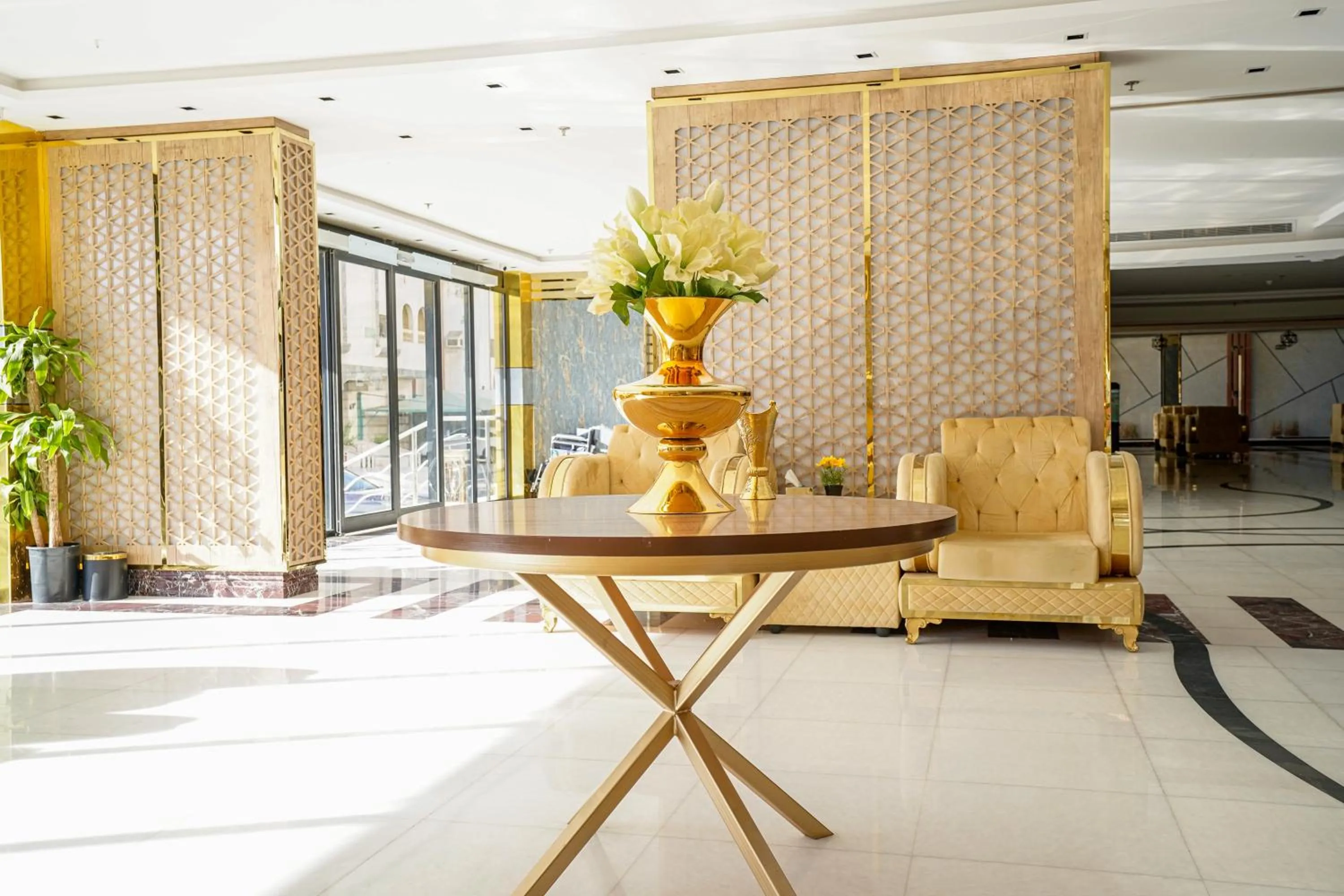 لامبرت للشقق المخدومة