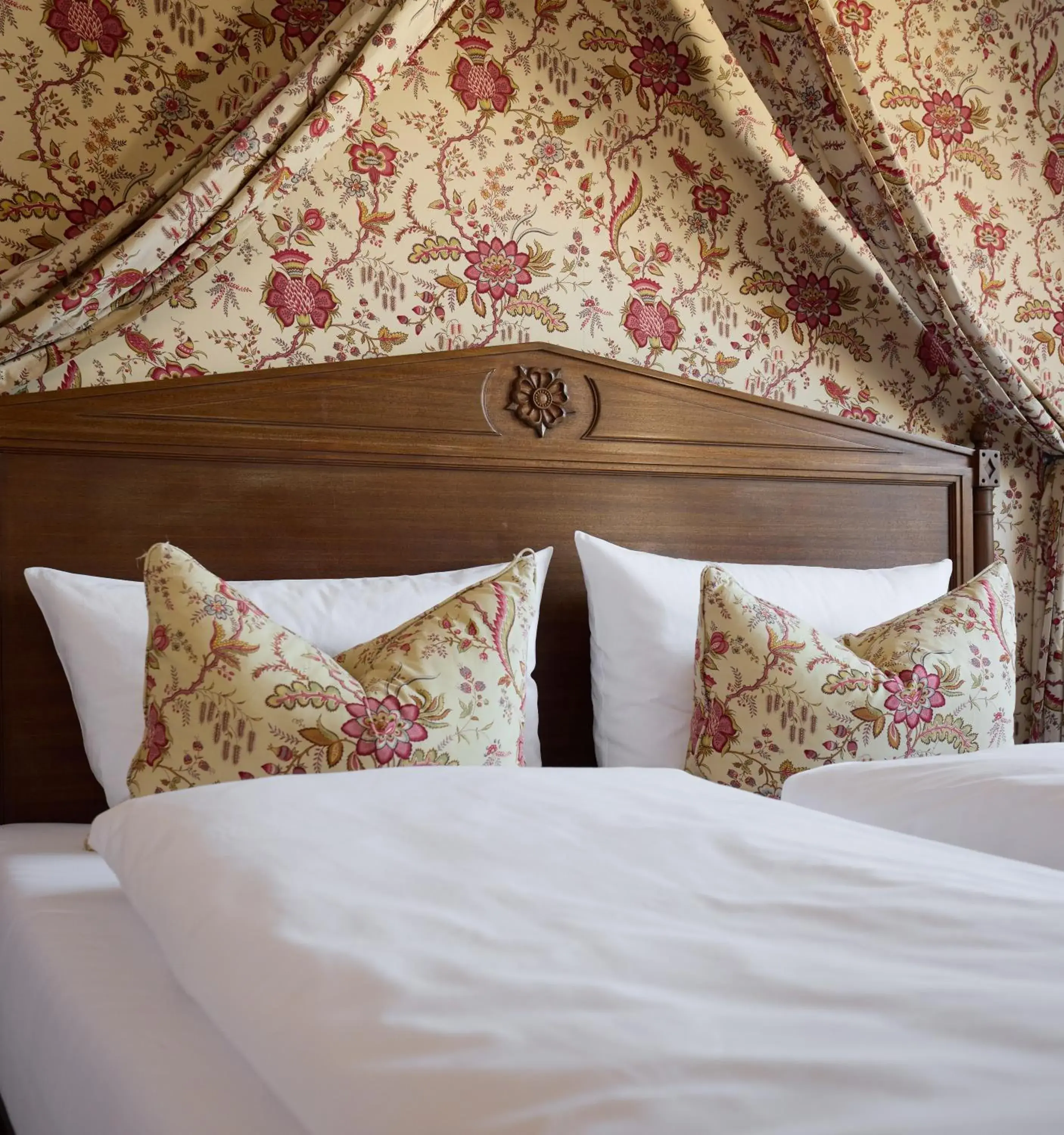 Bed in Hotel Detmolder Hof Bed in Hotel Detmolder Hof