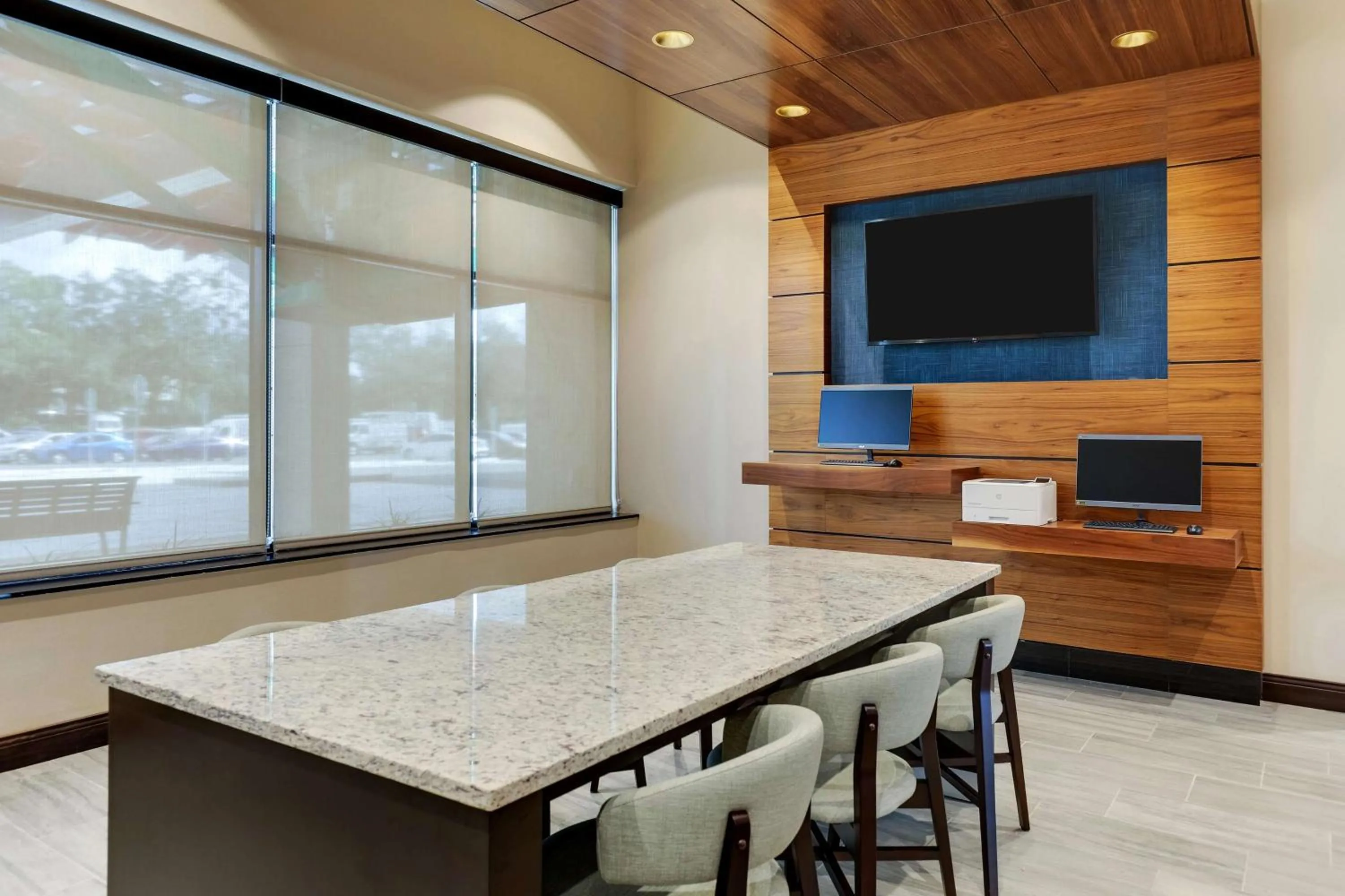 Business facilities in Drury Plaza Hotel Orlando - Disney Springs Area