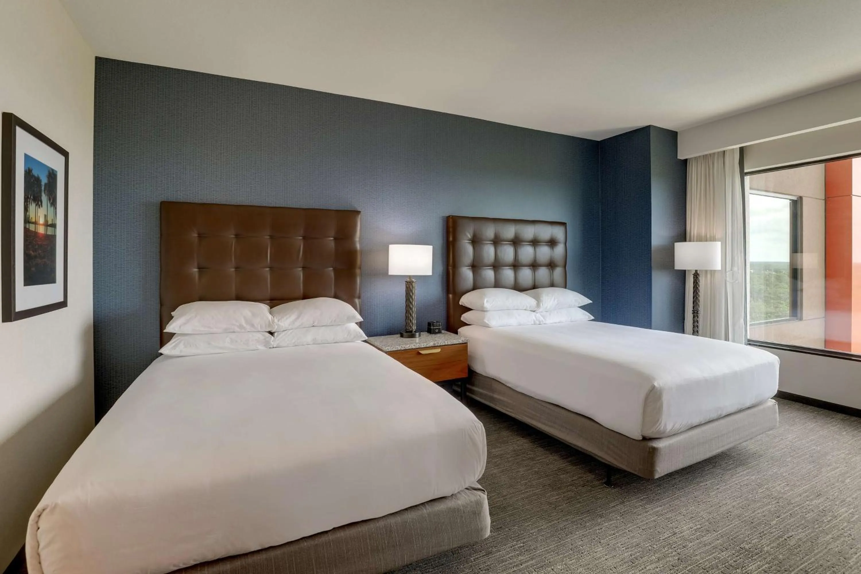Bedroom, Bed in Drury Plaza Hotel Orlando - Disney Springs Area