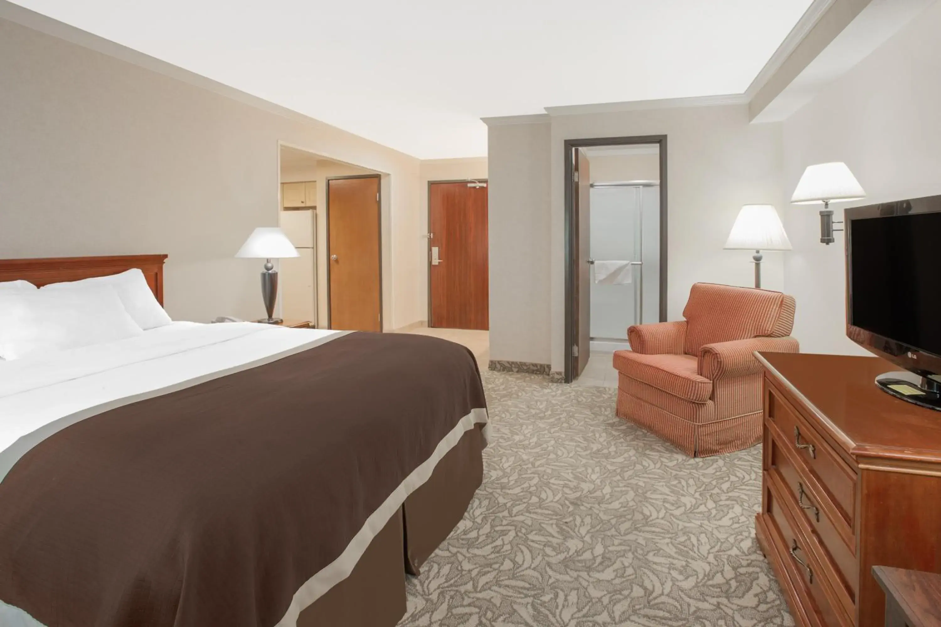 Queen Studio Suite - Non-Smoking in Baymont by Wyndham Jackson Queen Studio Suite - Non-Smoking in Baymont by Wyndham Jackson