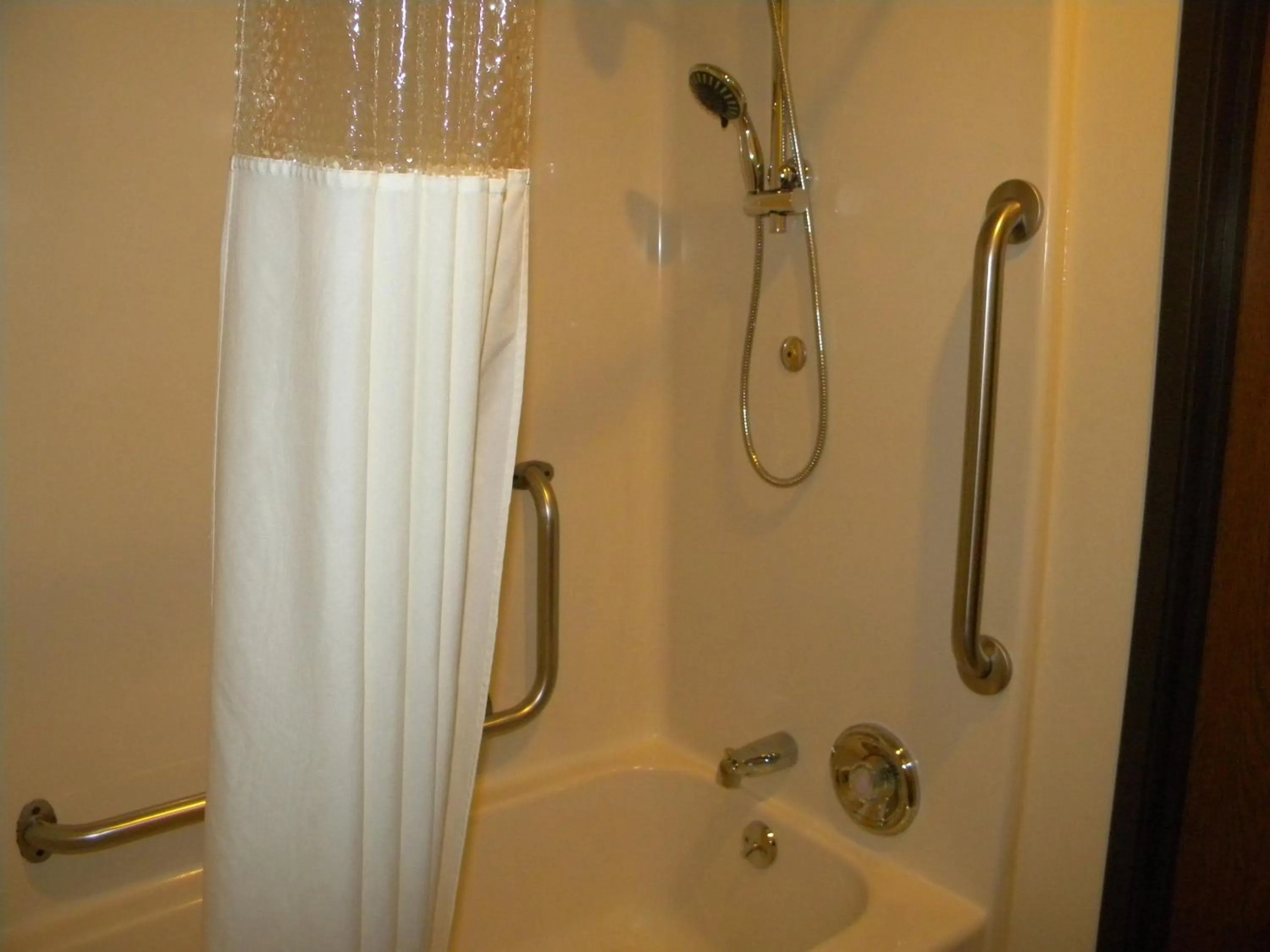 Bathroom in Baymont by Wyndham Jackson