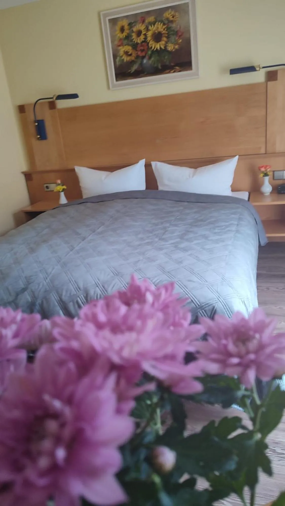 Bed in Hotel Freihof