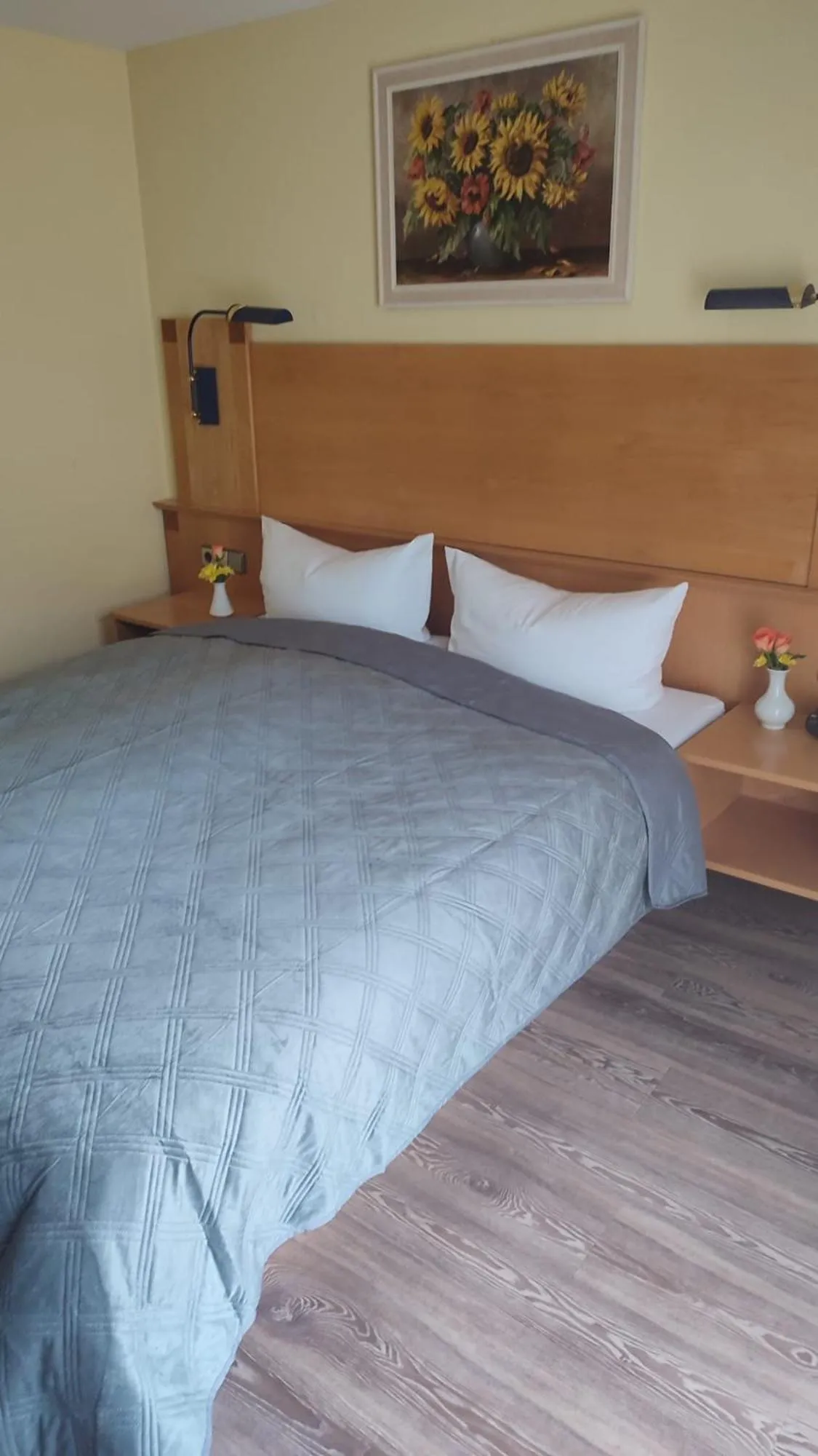 Bed in Hotel Freihof