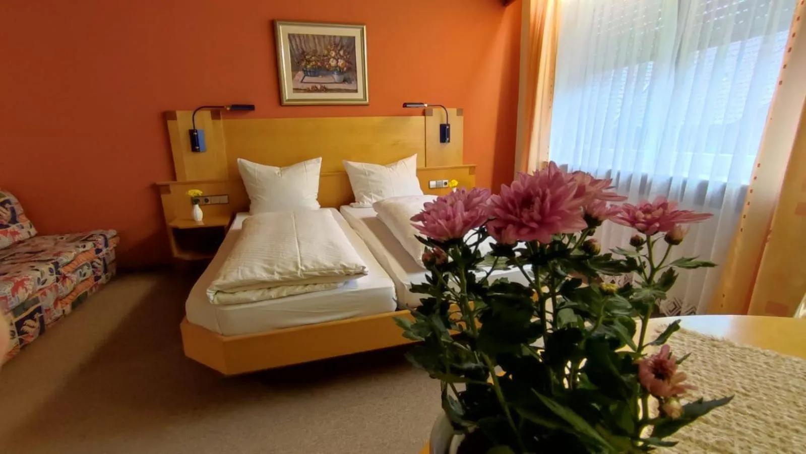 Bed in Hotel Freihof